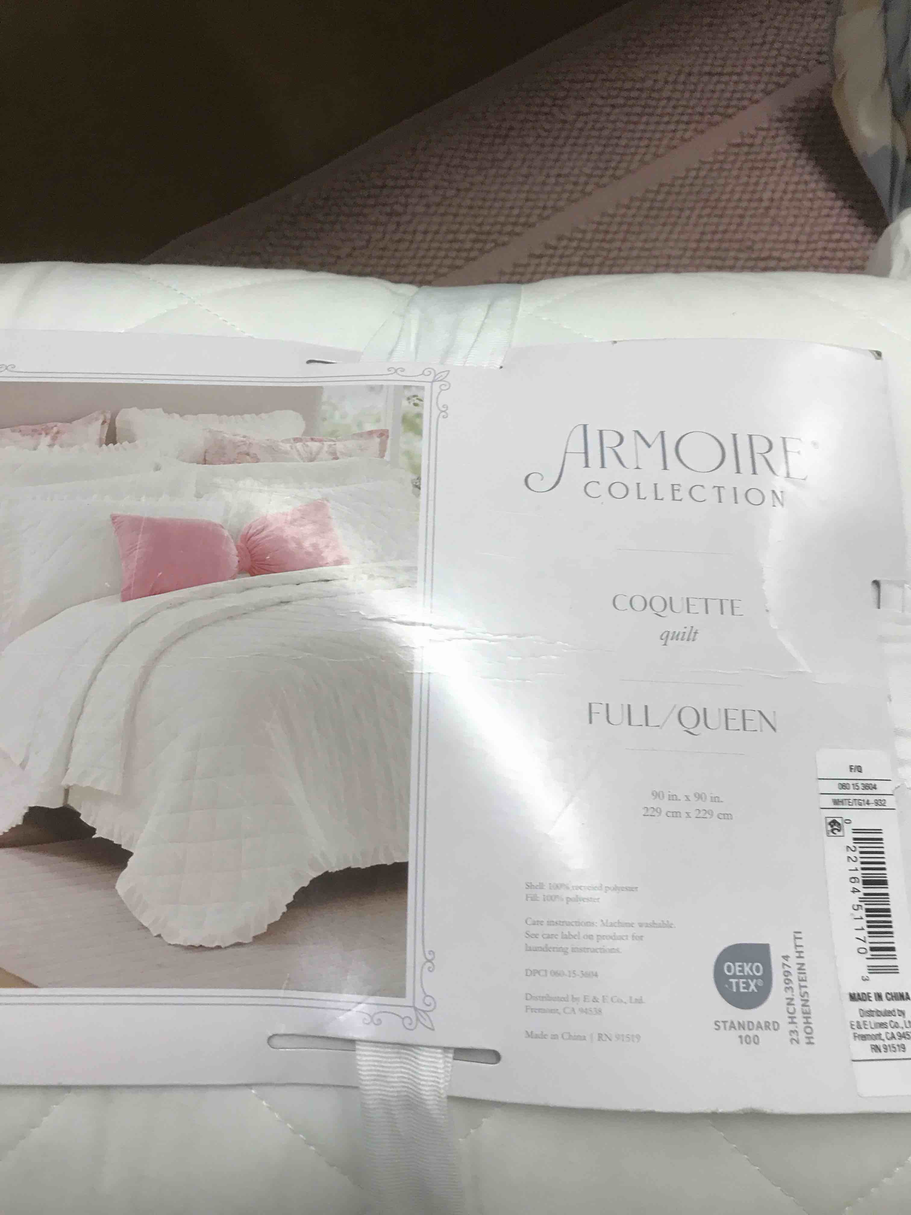 Armoire Collection Full/Queen Ruffle Quilt White