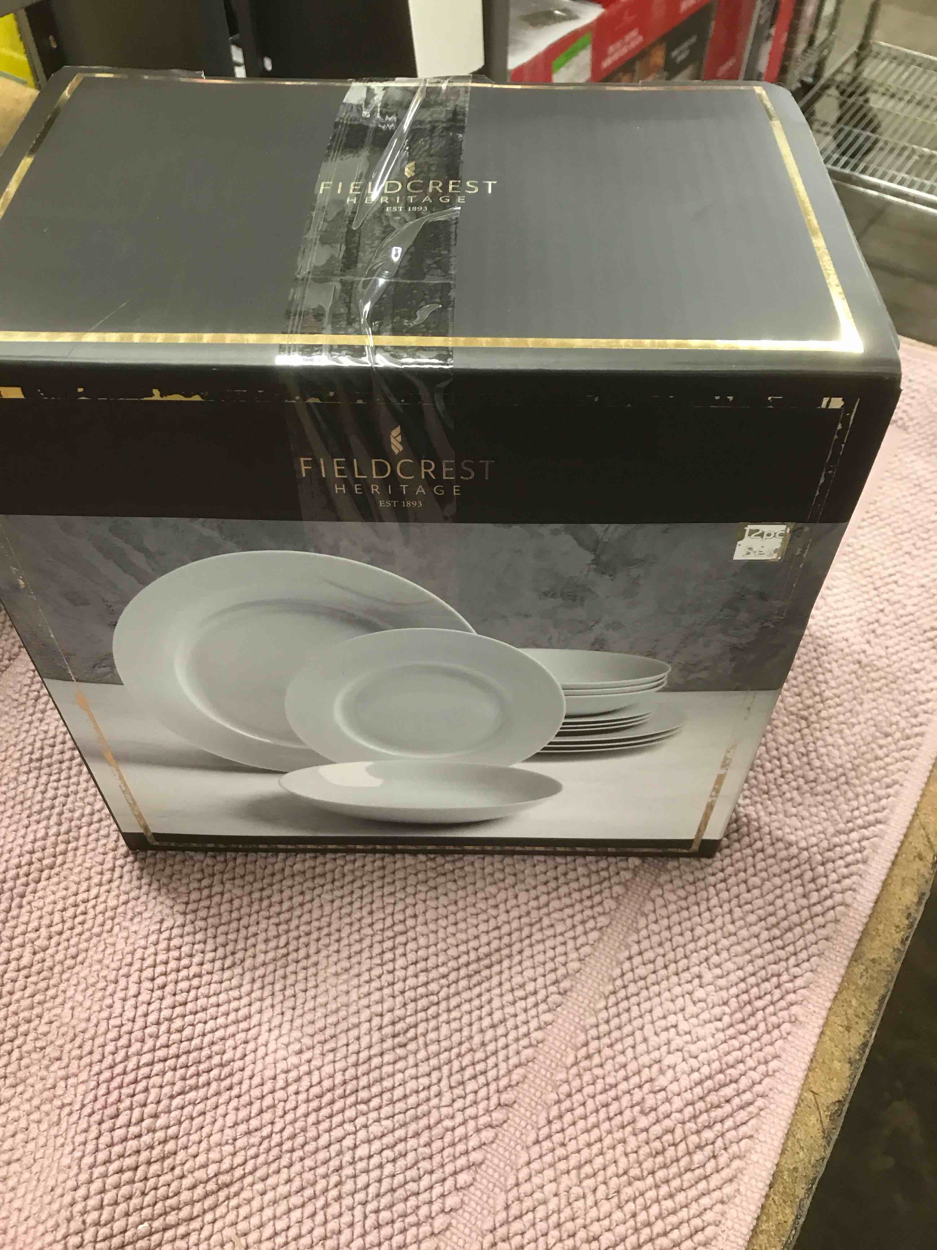 Dinnerware Set