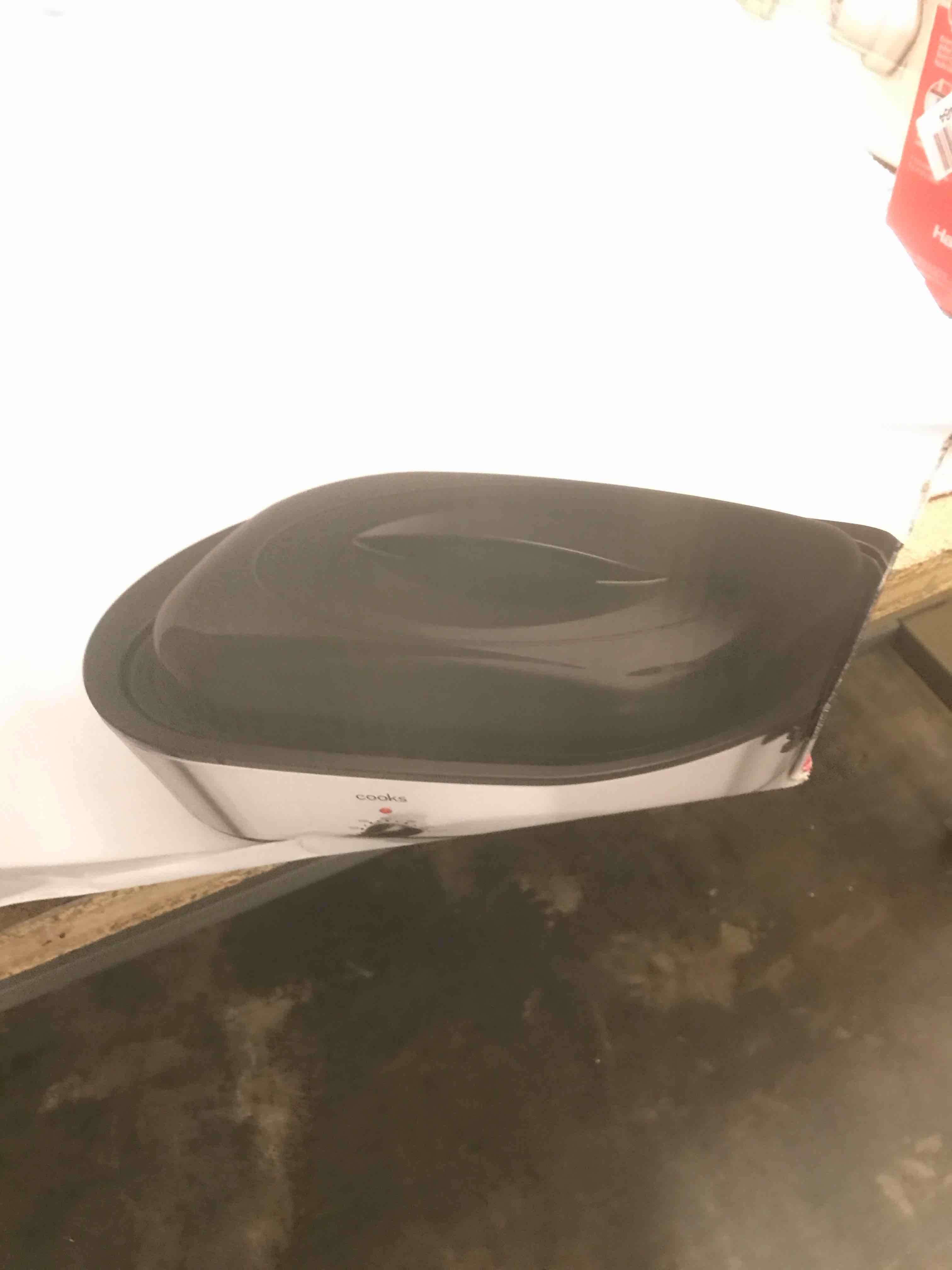 Condition photo showing As Is for cooks Turkey Roaster 18QT