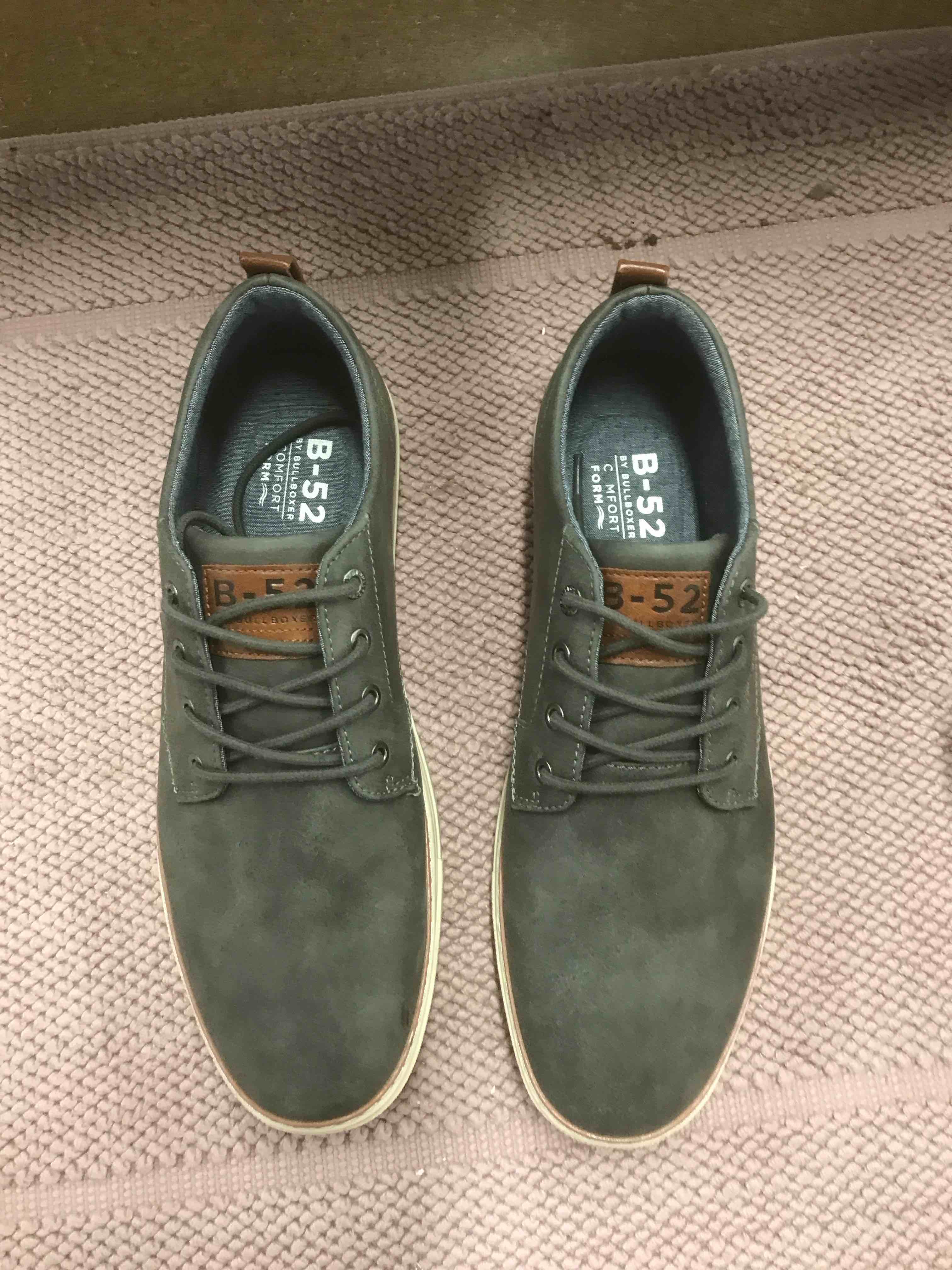 B52 Men’s Shoes.   Size 10