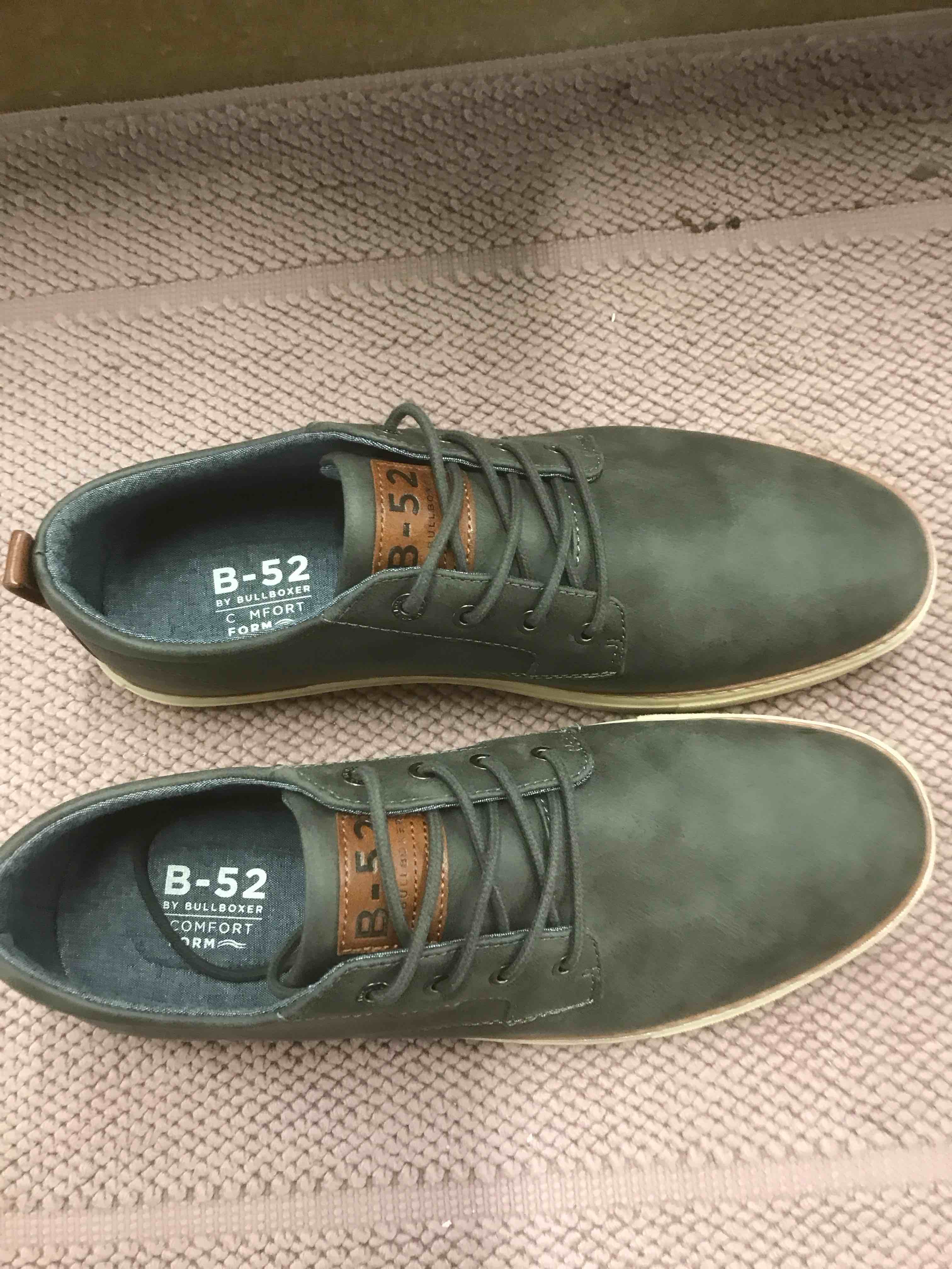 Condition photo showing As Is for B52 Men’s Shoes.   Size 10