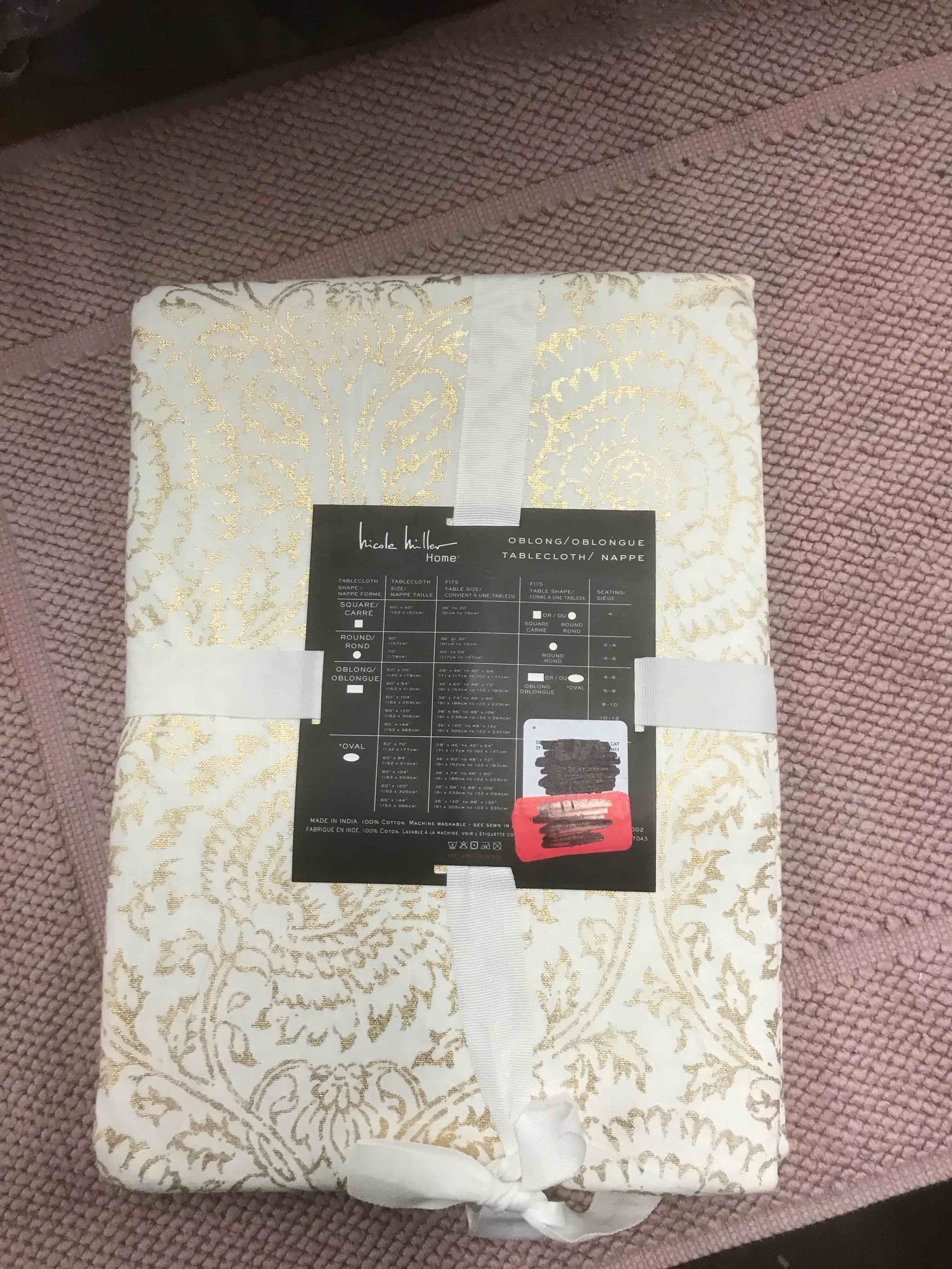 Condition photo showing New/Like New for Oblong tablecloth.  60 x 84