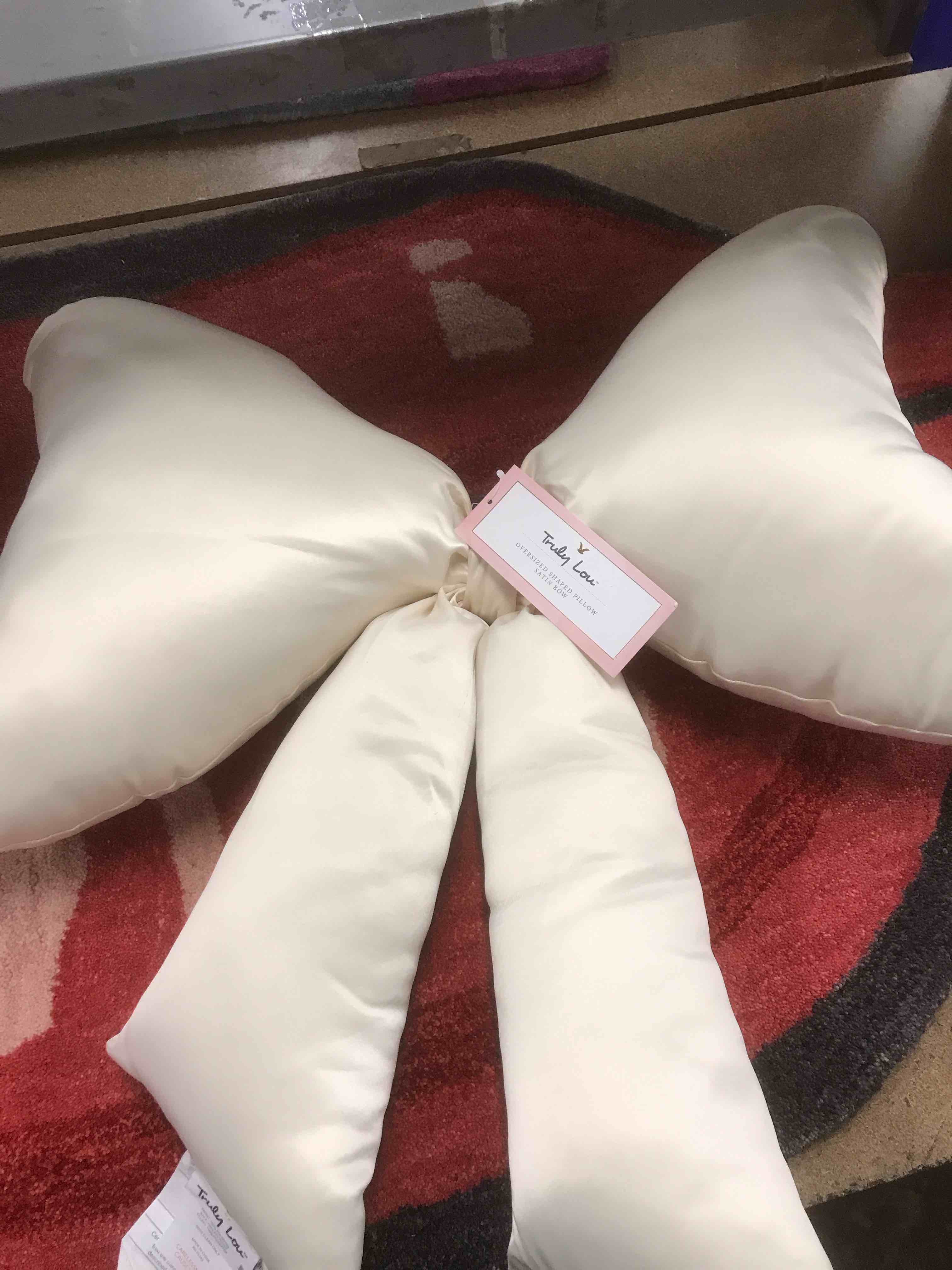 Big Bow Pillow