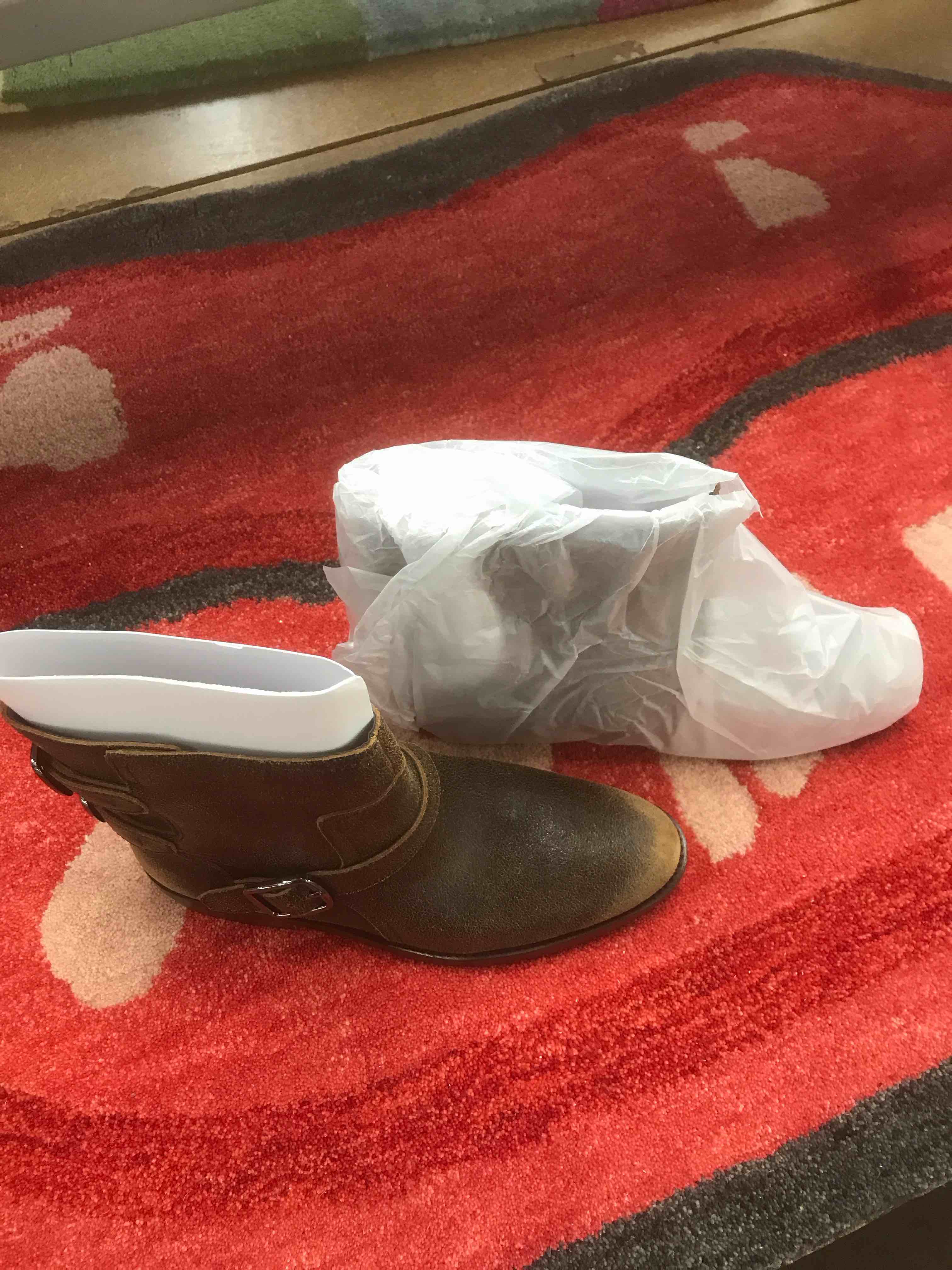 Condition photo showing New/Like New for FrancoSarto Women’s Boots.      Size 7.5