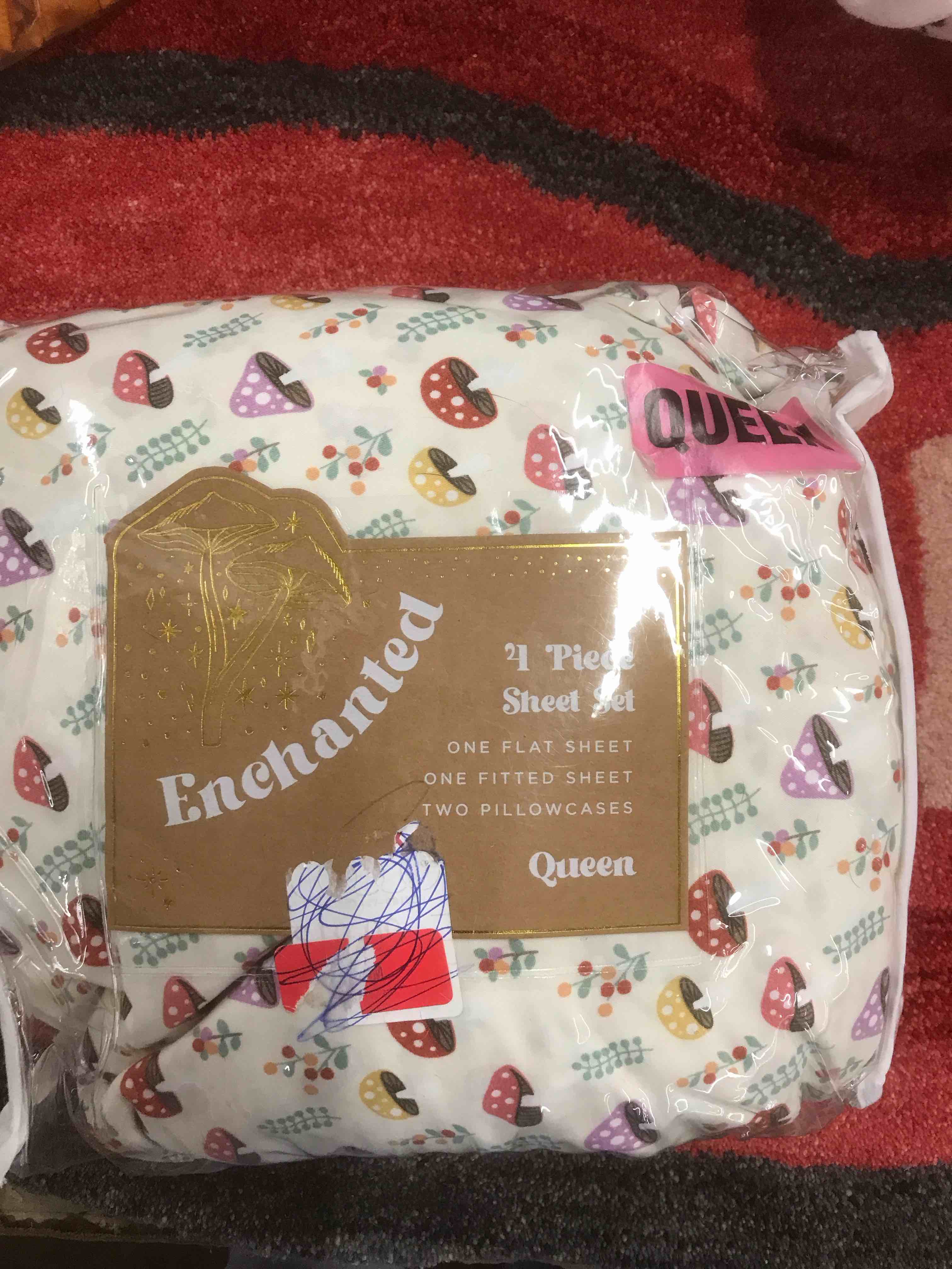 Condition photo showing As Is for Queen Size Sheet Set