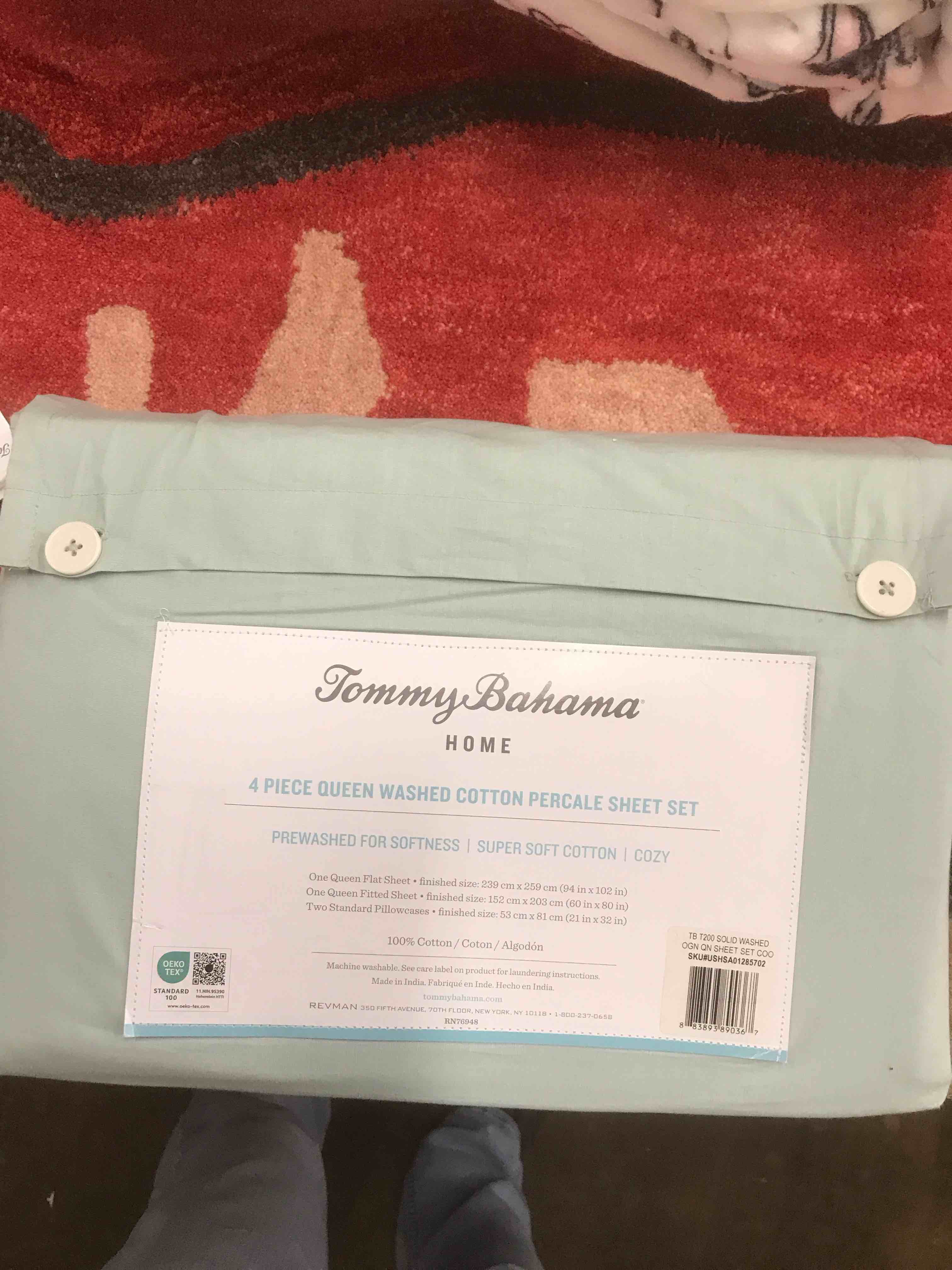 Condition photo showing New/Like New for Tommy Bahama Queen Sheet Set