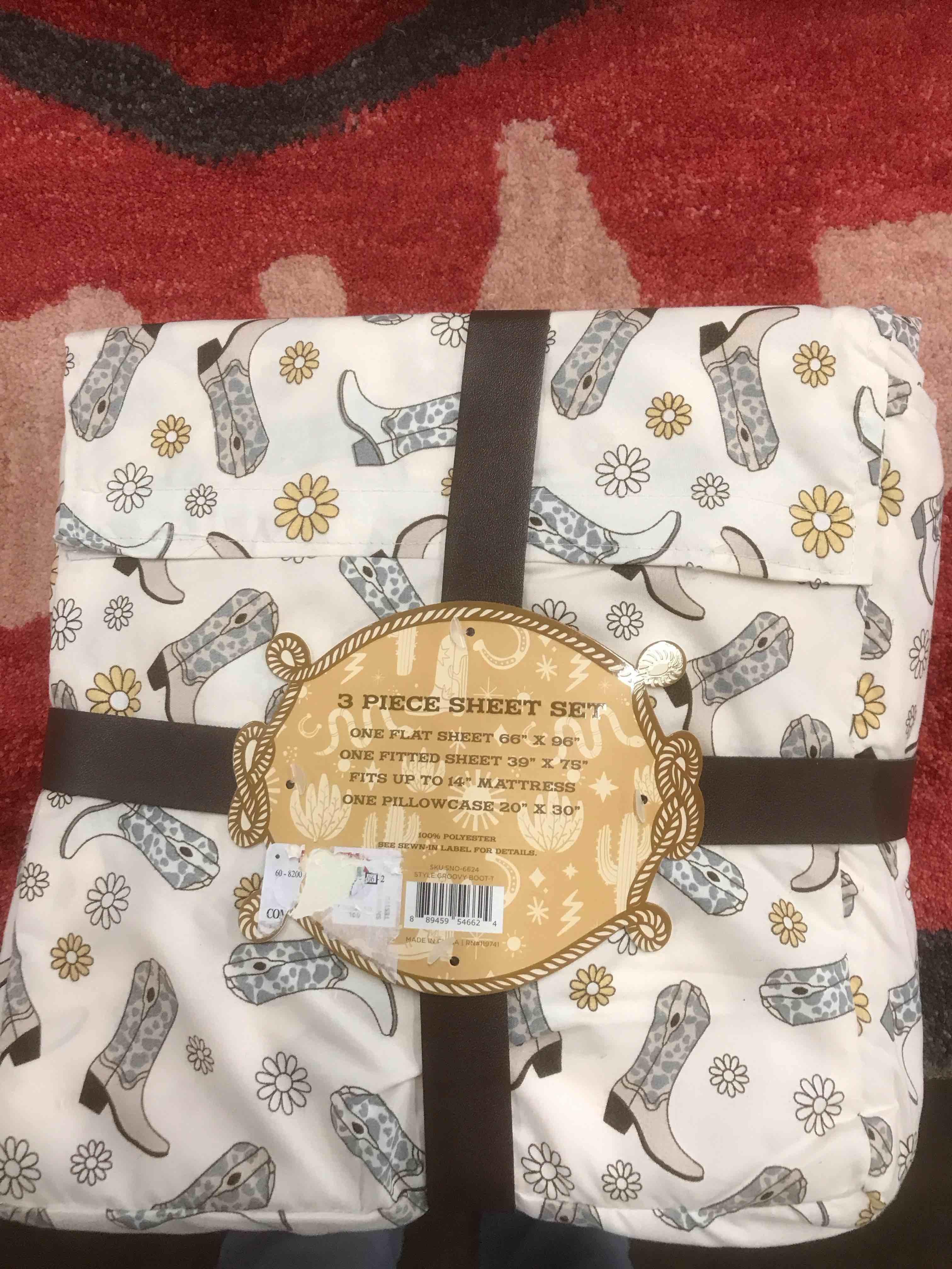 Condition photo showing New/Like New for Twin Sheet Set