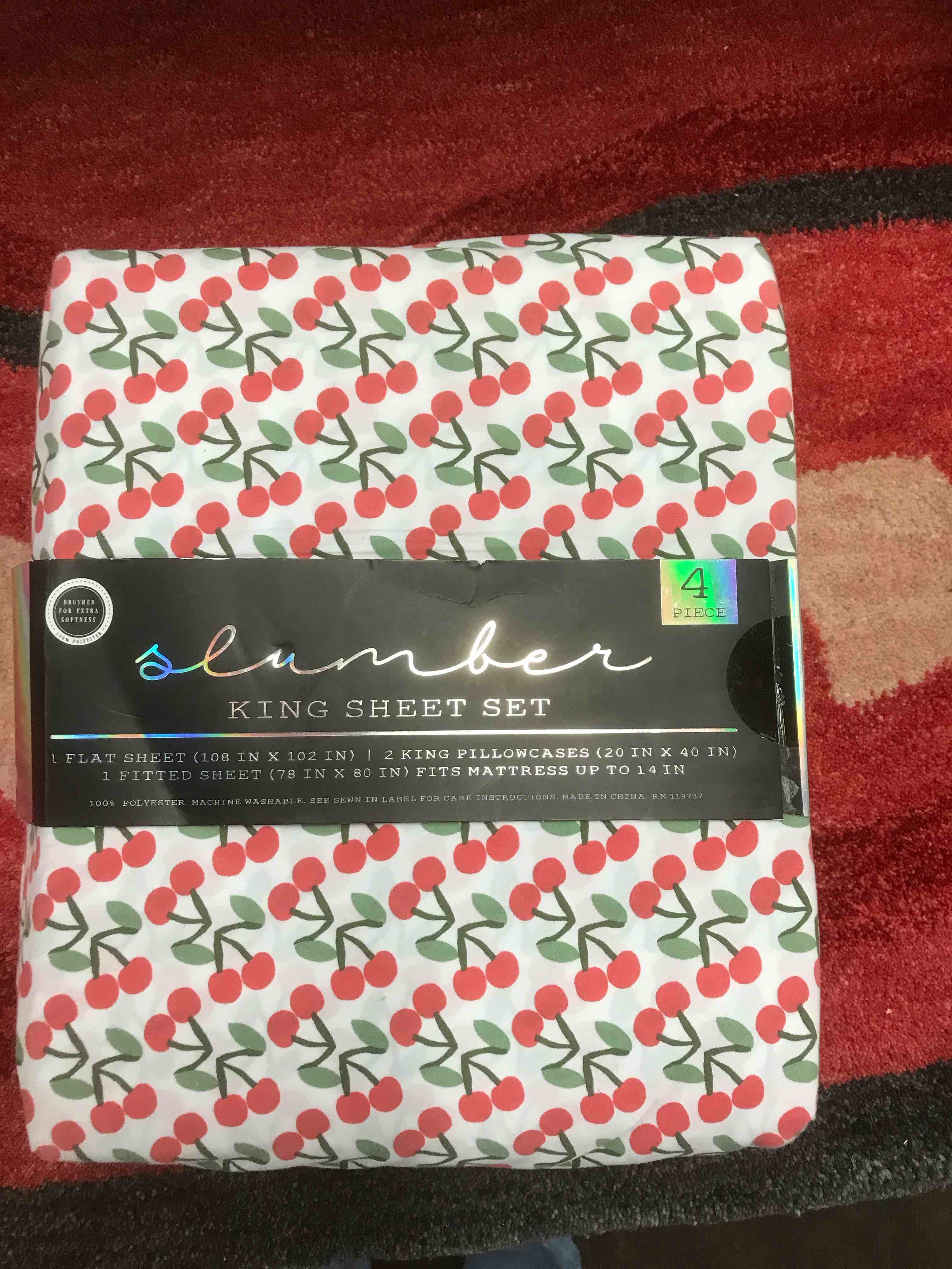 Condition photo showing New/Like New for King Size Sheet Set