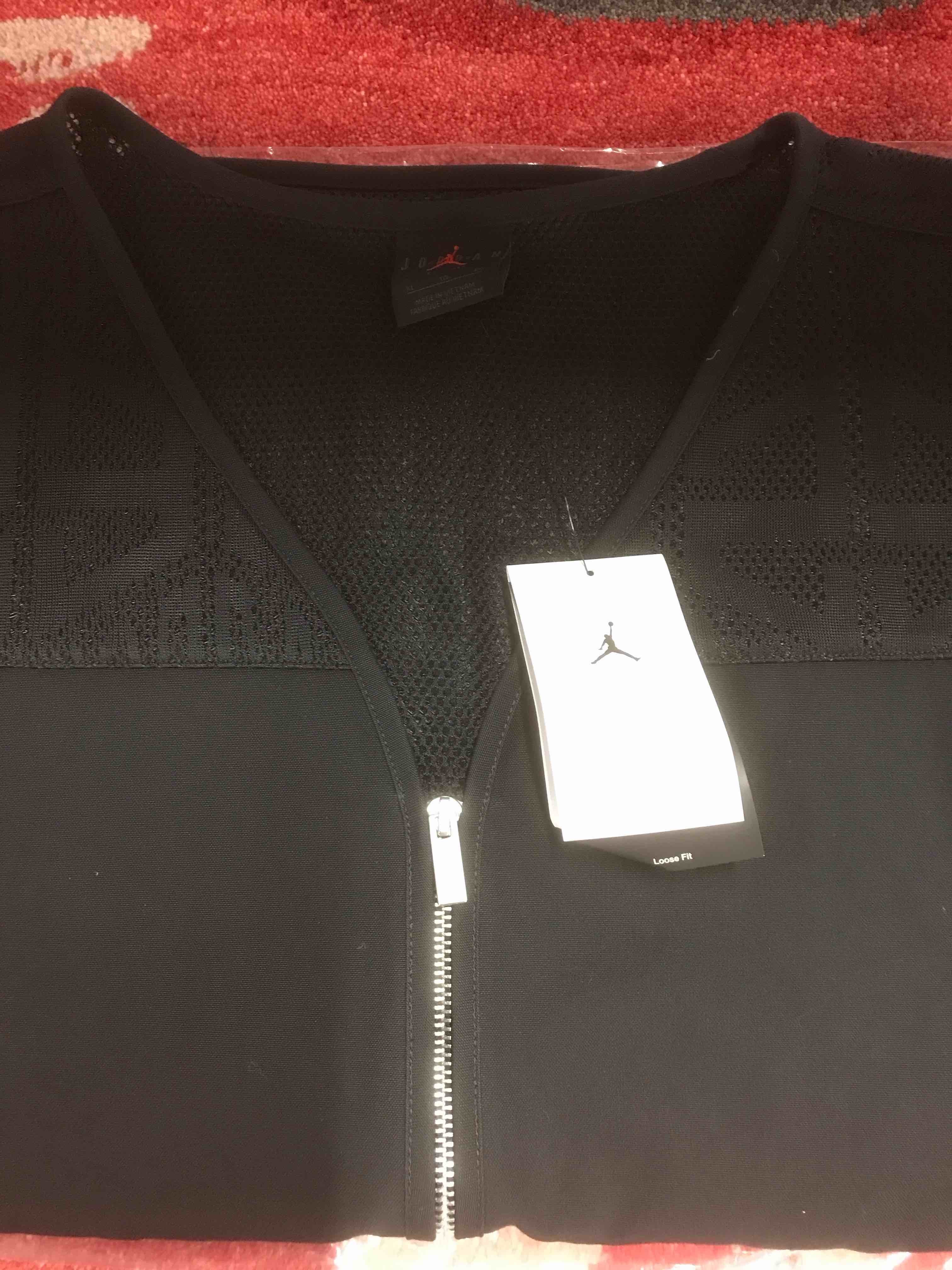 Condition photo showing New/Like New for Jordan Men's Essentials Vest in Black/Black Size XL Canvas/Jacquard