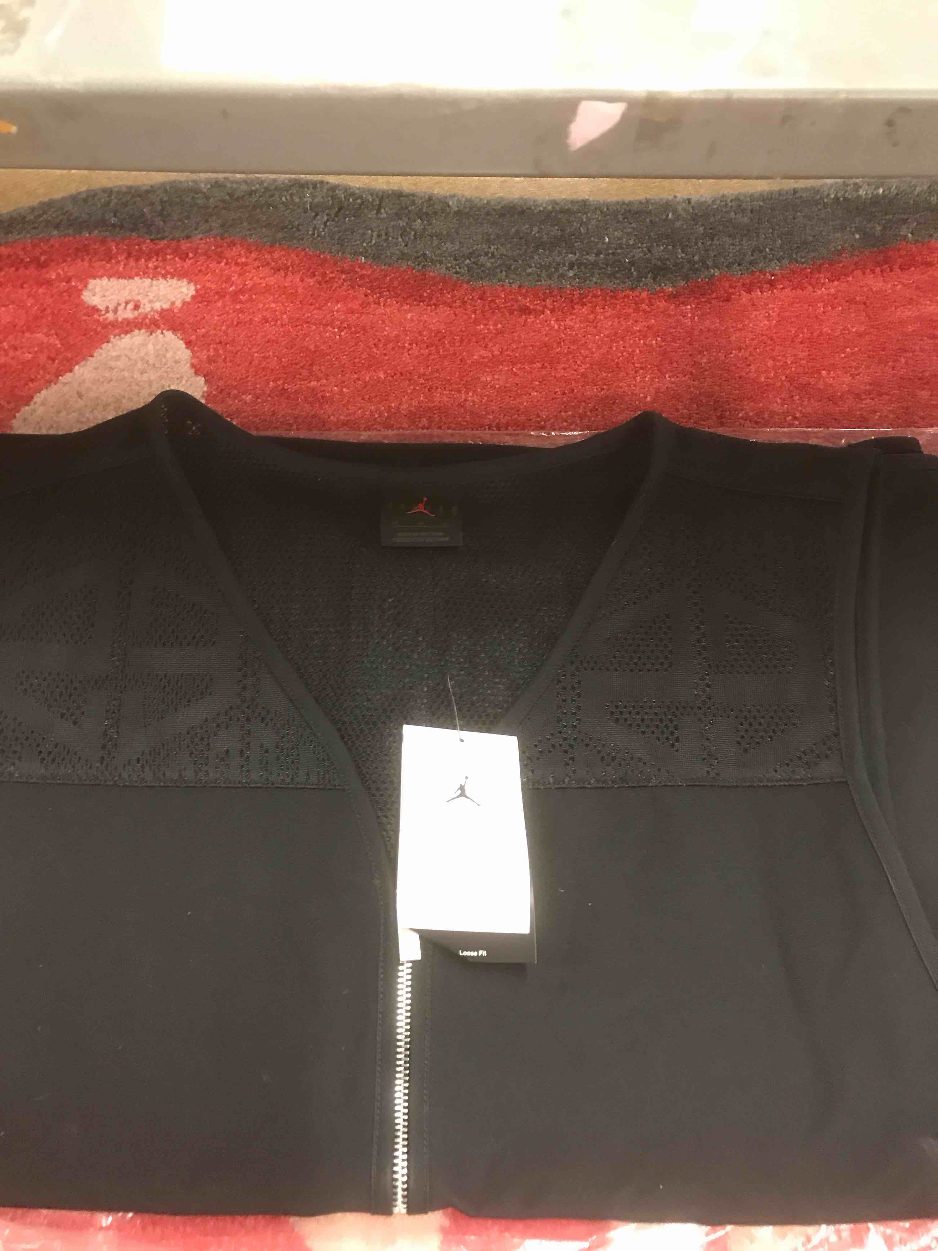 Condition photo showing New/Like New for Jordan Men's Essentials Vest in Black/Black Size XL Canvas/Jacquard