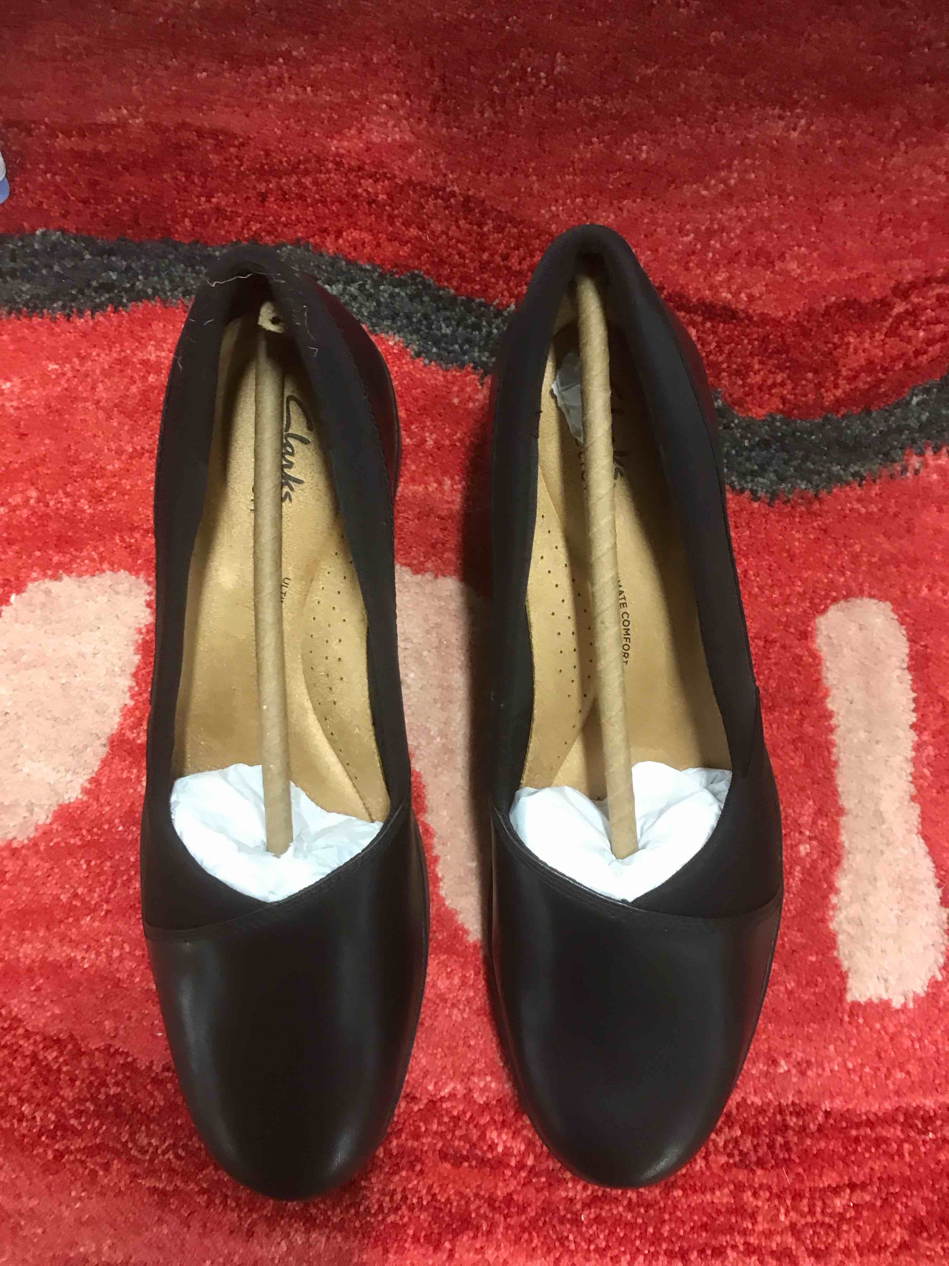 clarks women’s shoes.    size 10