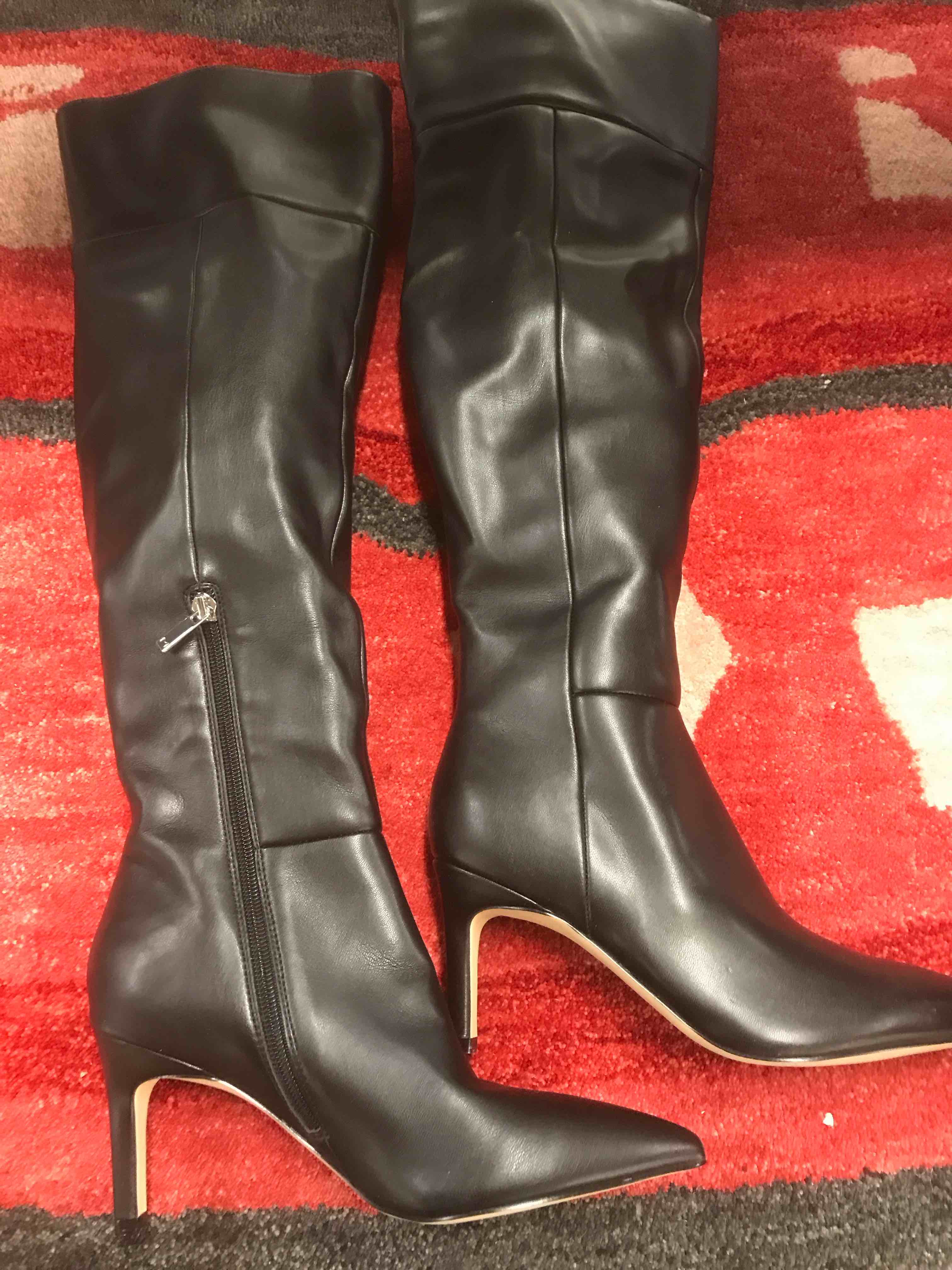 Marc Fisher Women’s Boots.     Size 6