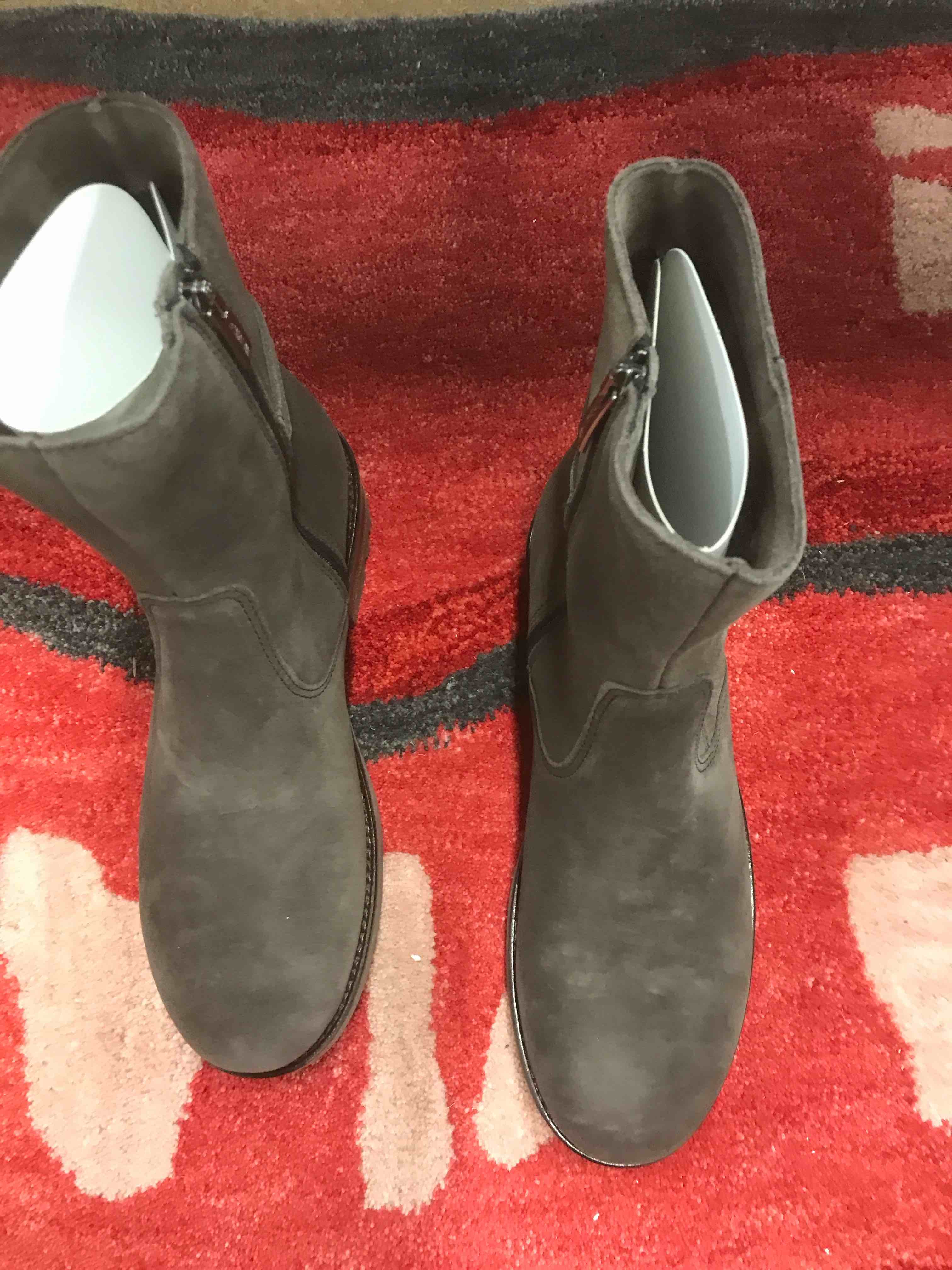 La Canadienne Women’s Boots. Size 8M