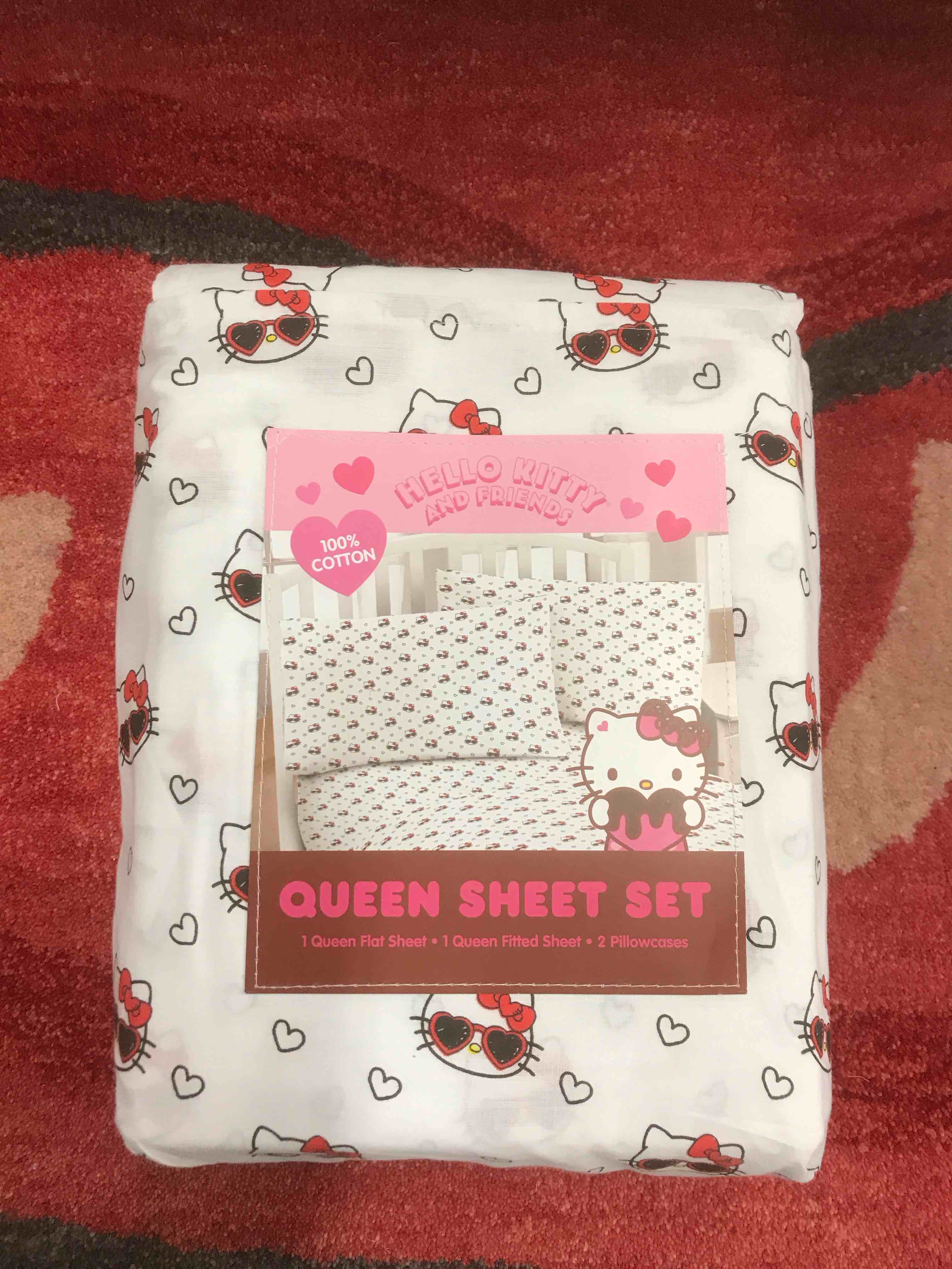 Hello Kitty Queen Sheet Set