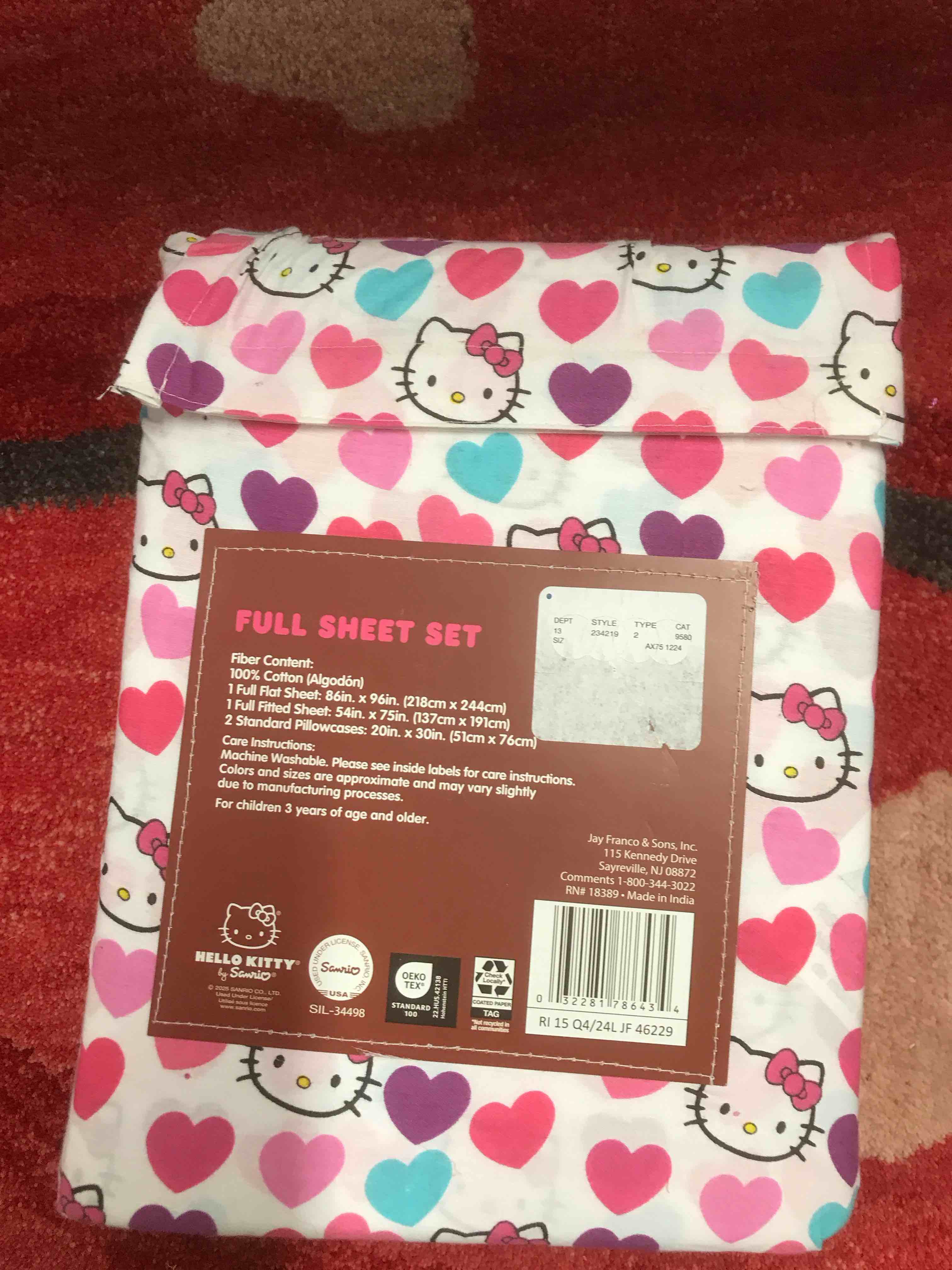 Condition photo showing New/Like New for Hello Kitty Full Sheet Set