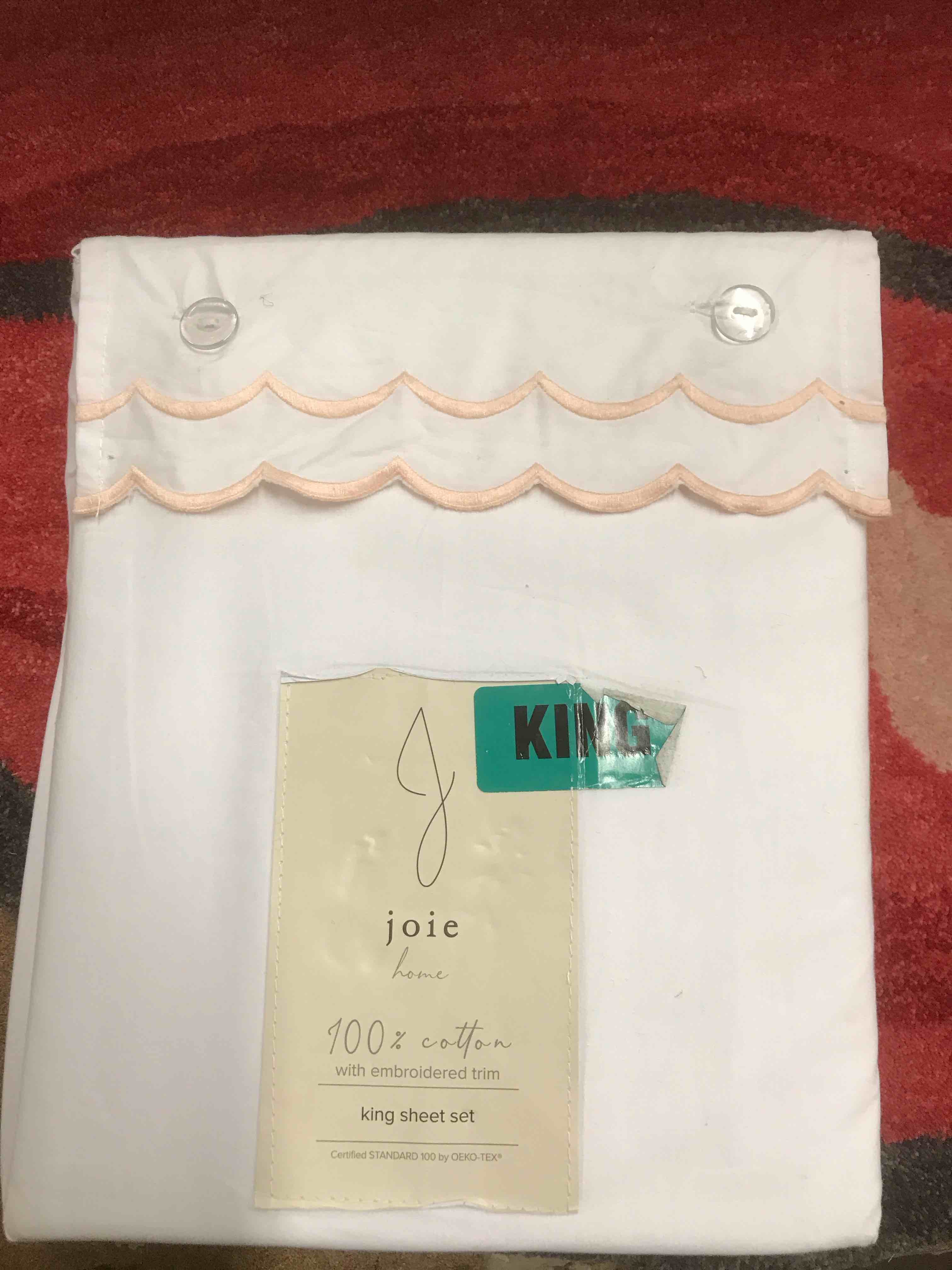Condition photo showing Good Condition for Joie King Sheet Set 
