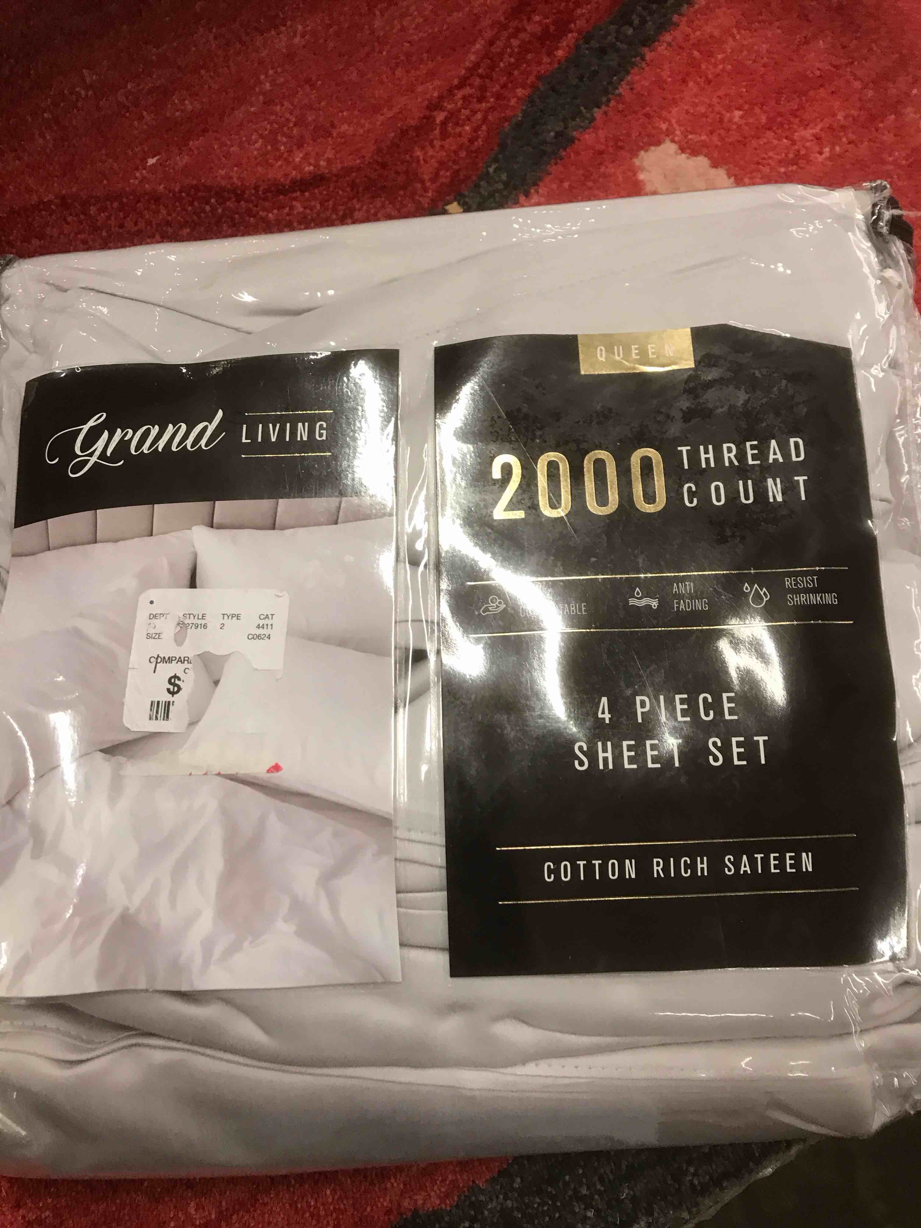 Condition photo showing New/Like New for Grand Living Queen Sheet Set 