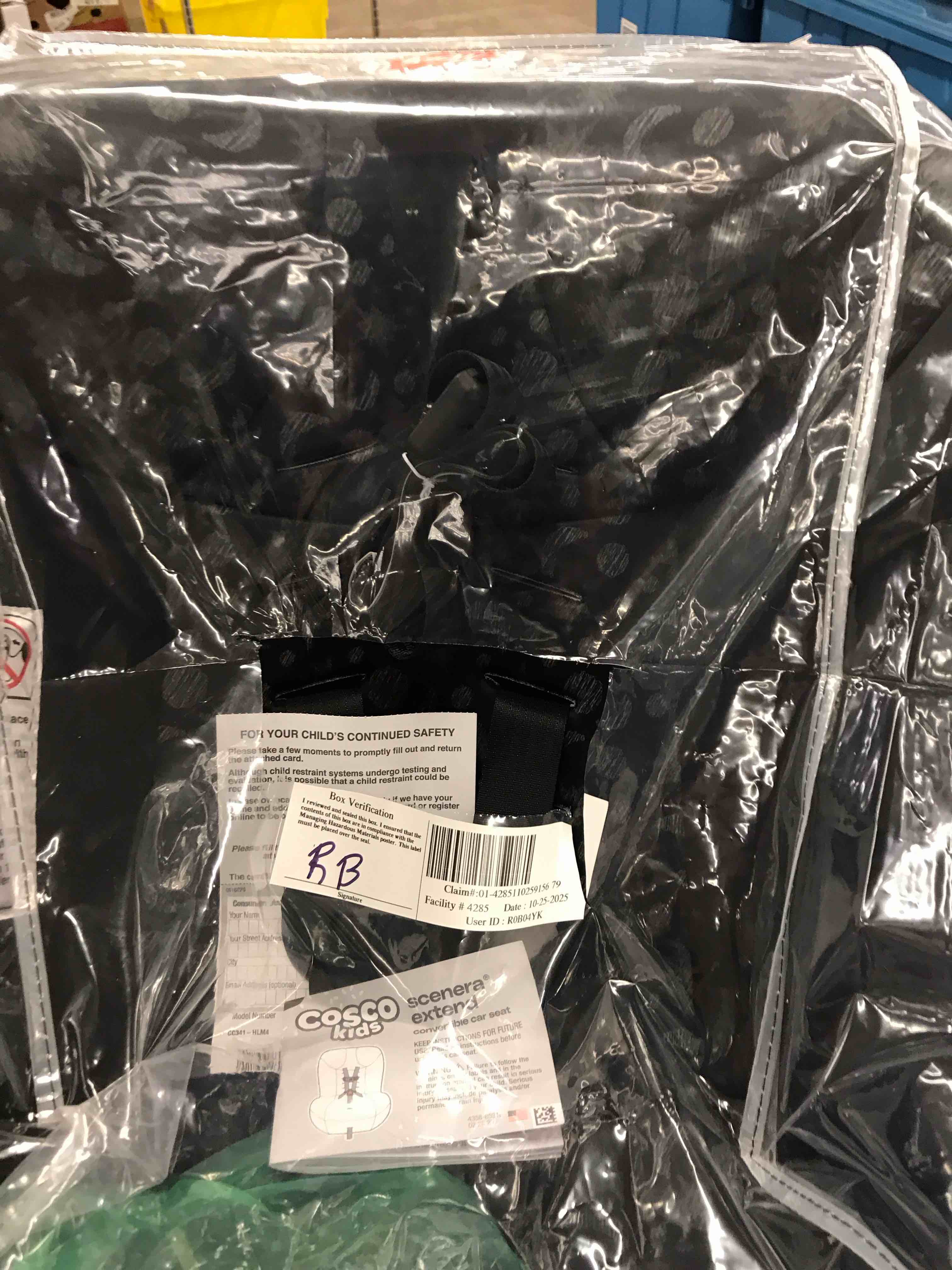 Cosco a kids Scenera extend convertible car seat