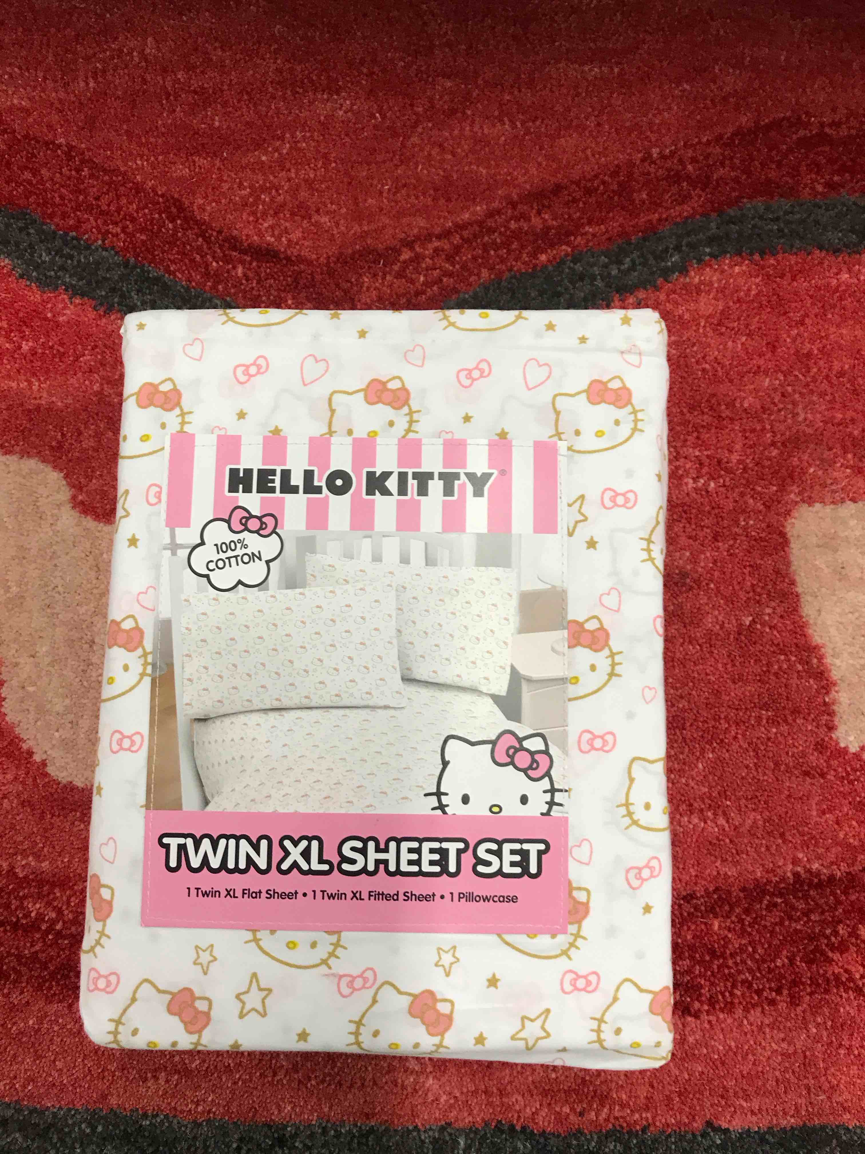 Hello Kitty Twin XL Sheet Set