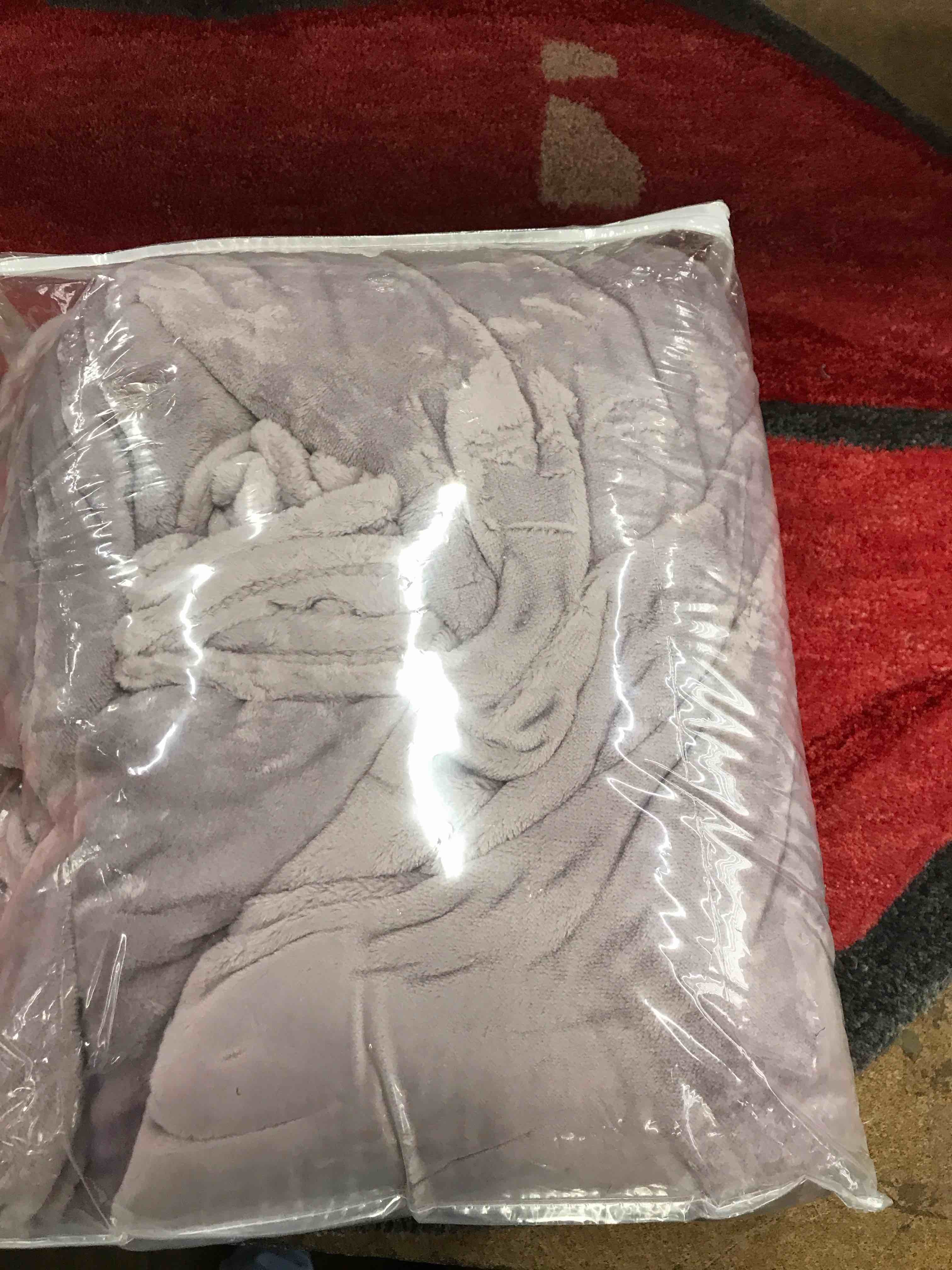 Kate Spade king Size Plush Blanket