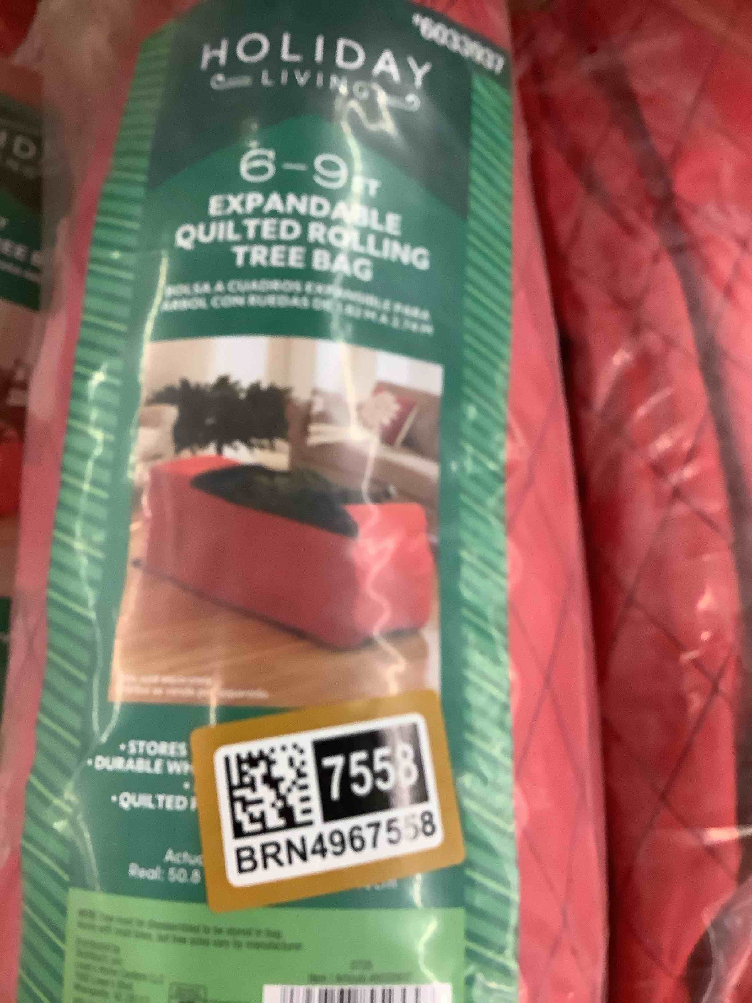 expandable quilted rolling tree storage 