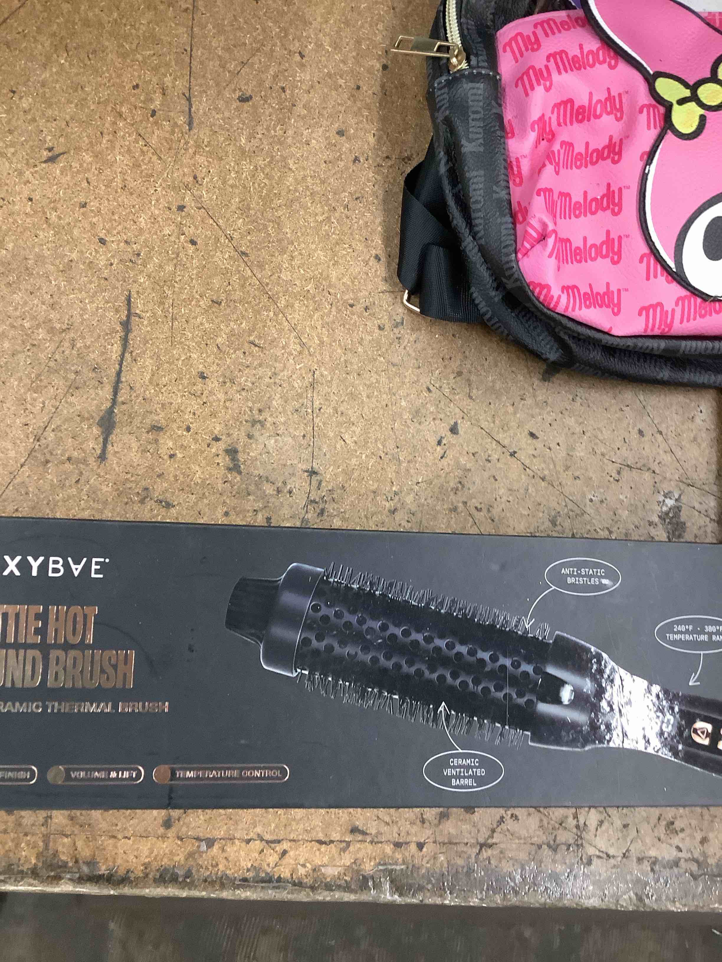 foxybae hottie hot round brush 1.5 in ceramic vent 