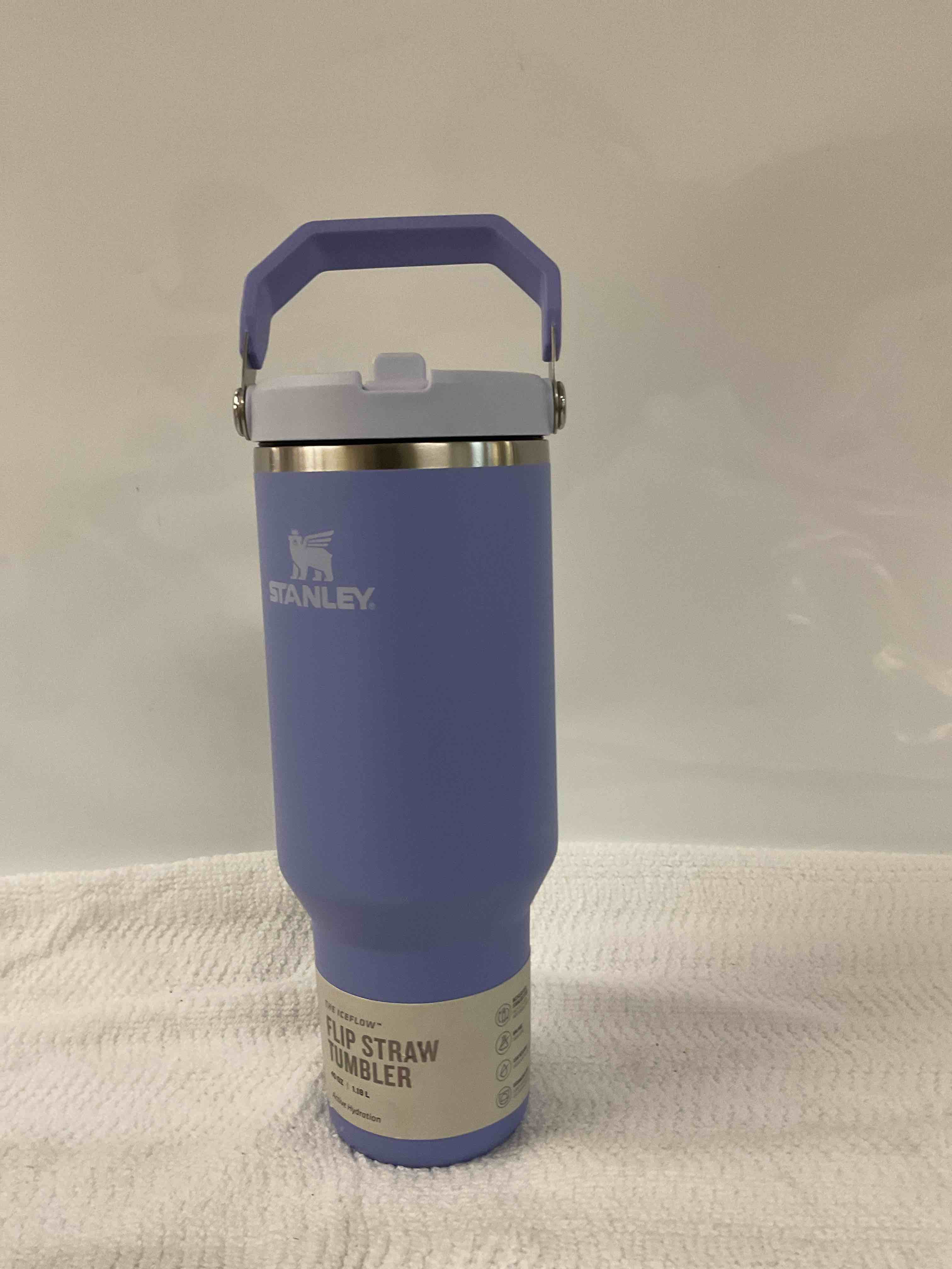 stanley the iceflow flip straw tumbler