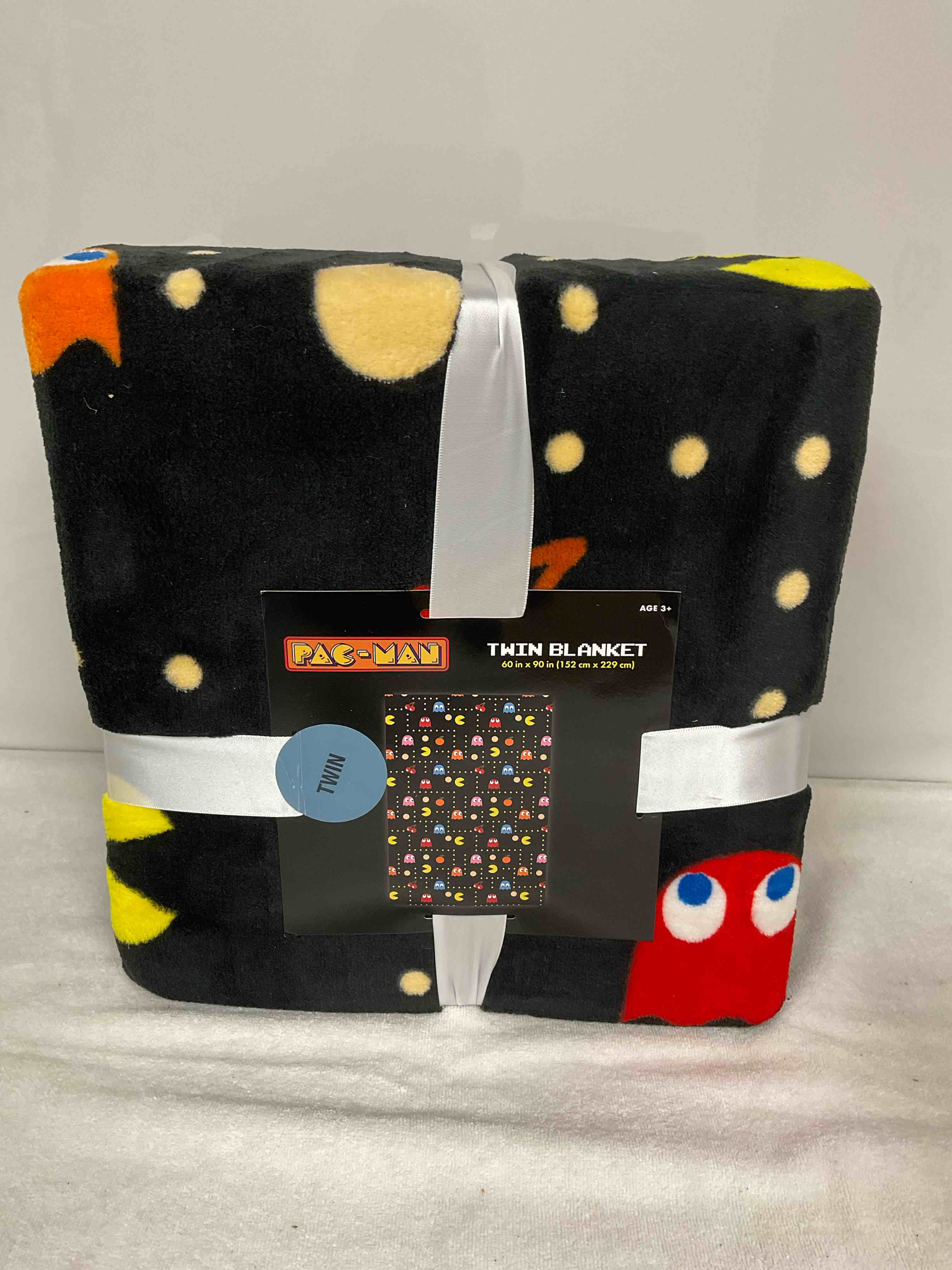 Pac-Man Twin Blanket
