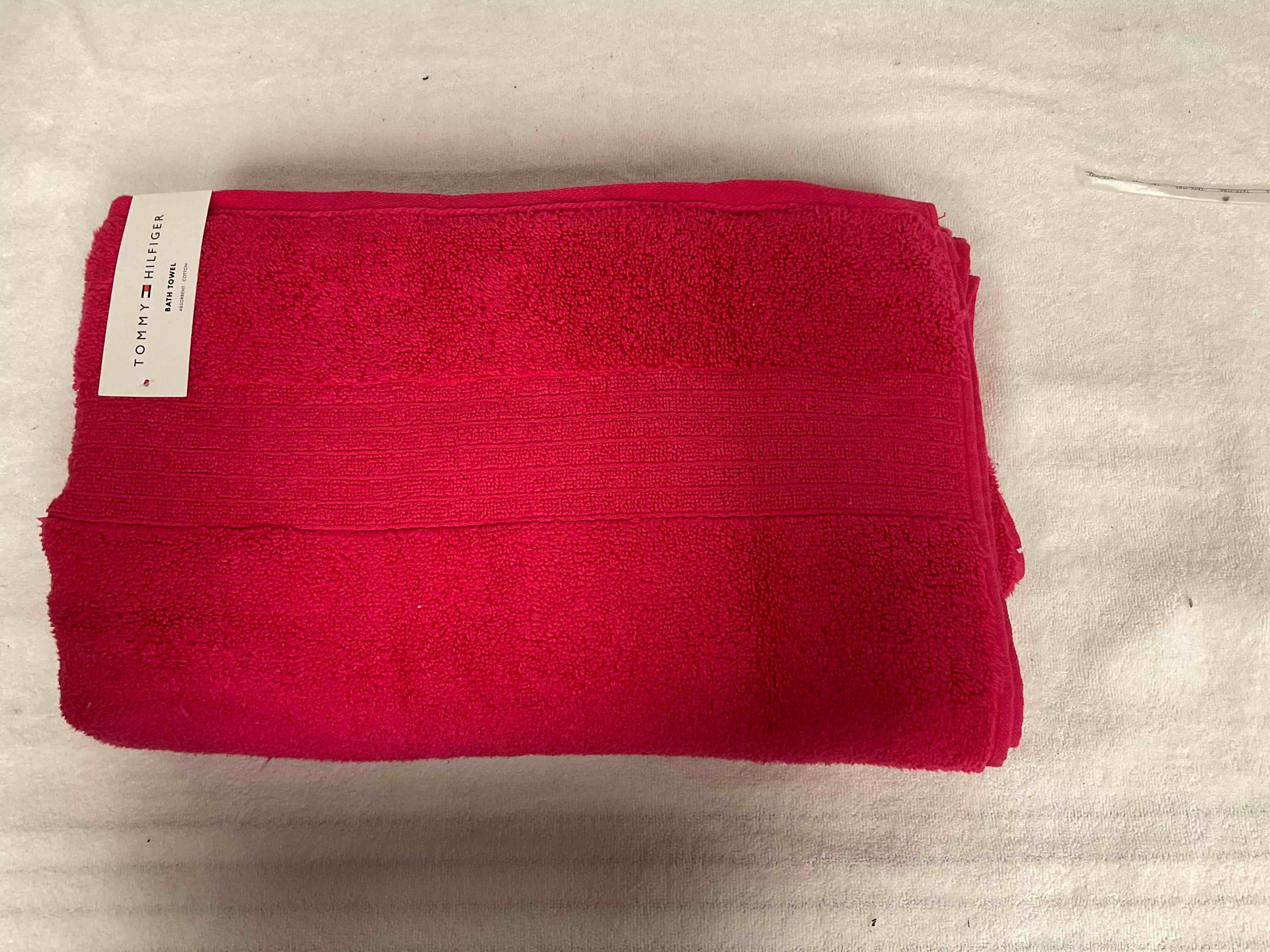 Tommy Hilfiger Bath Towel-Pink