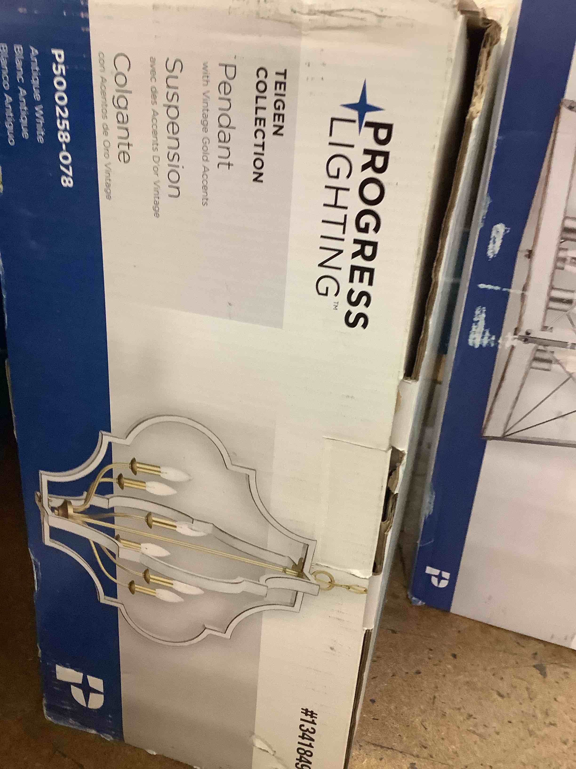 Condition photo showing Good Condition for lighting