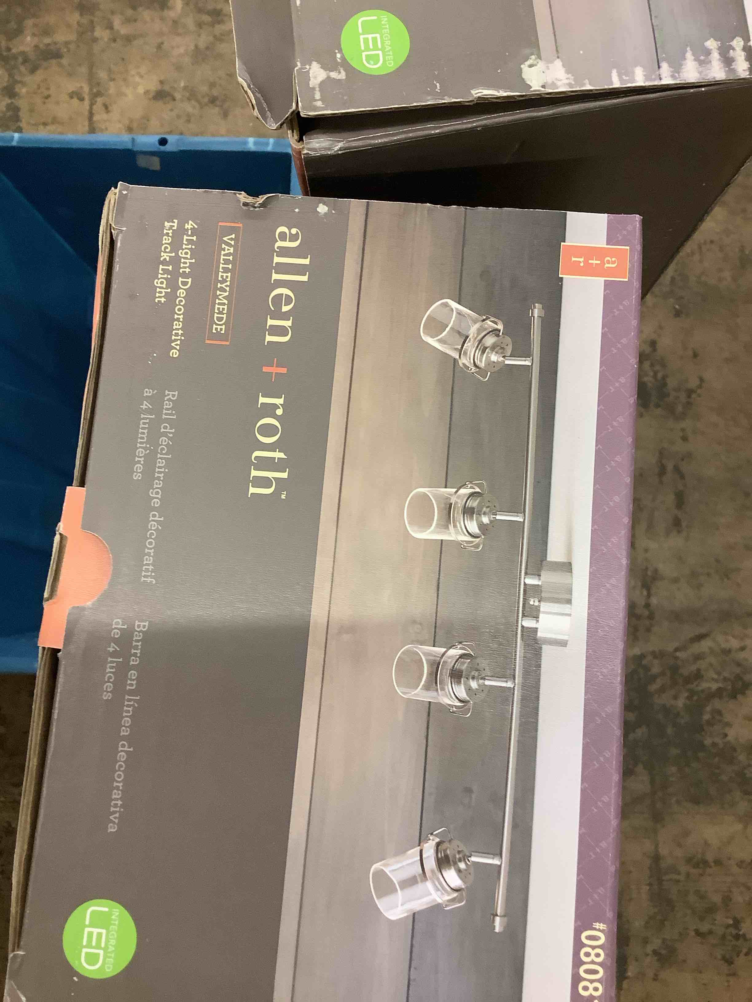 Condition photo showing Good Condition for lighting 