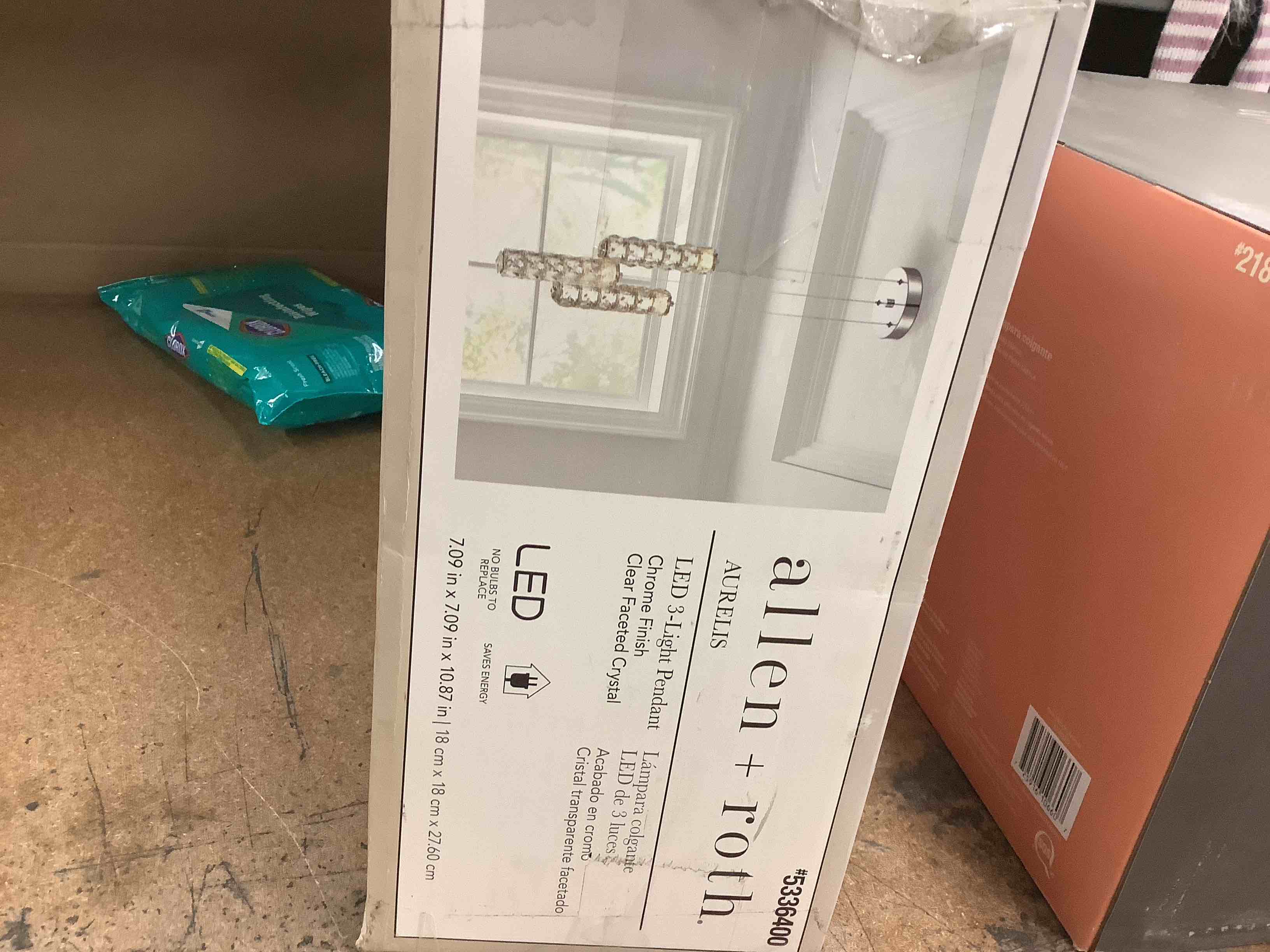 Condition photo showing Good Condition for lighting