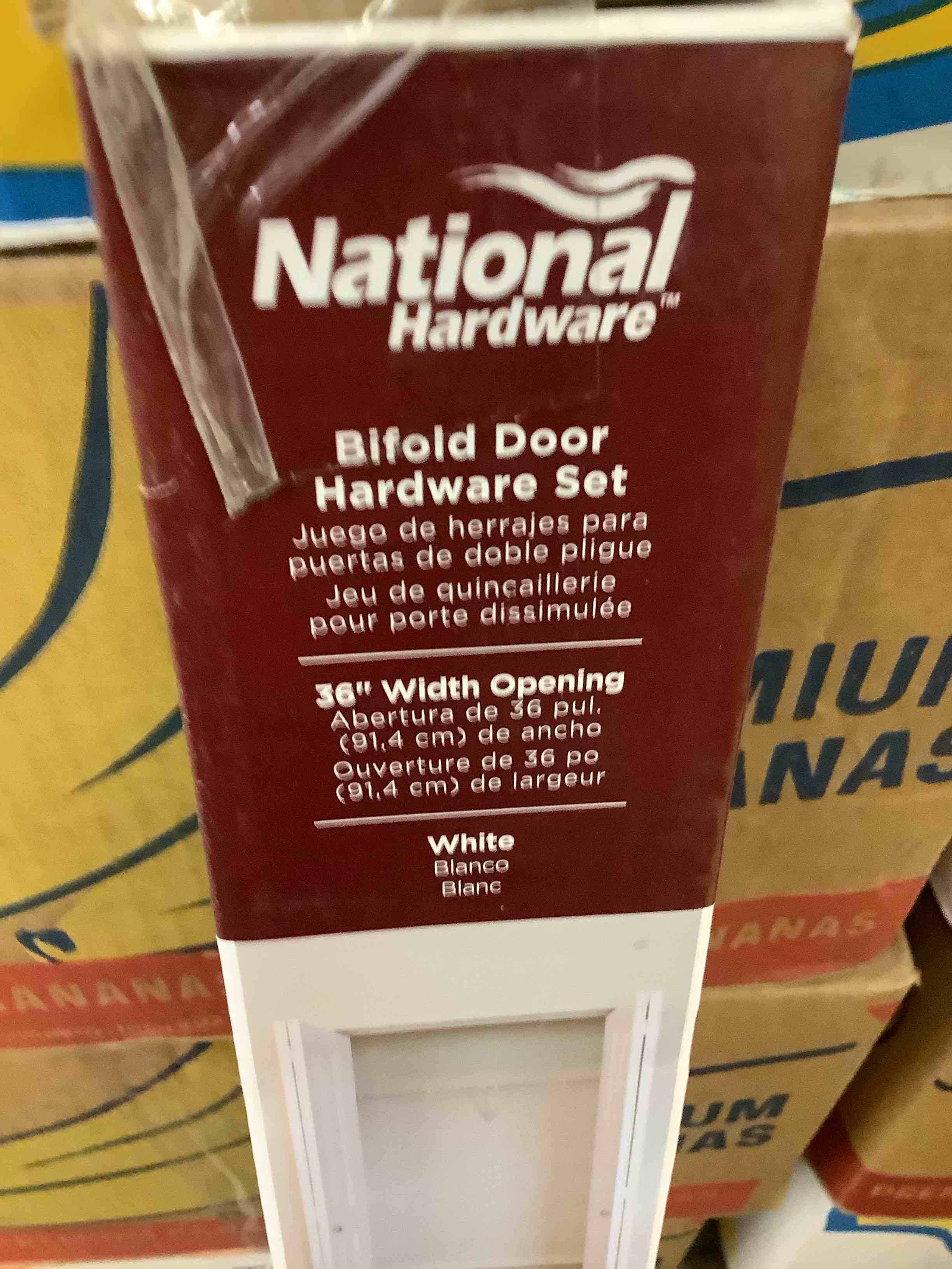 Condition photo showing Good Condition for bifold door 