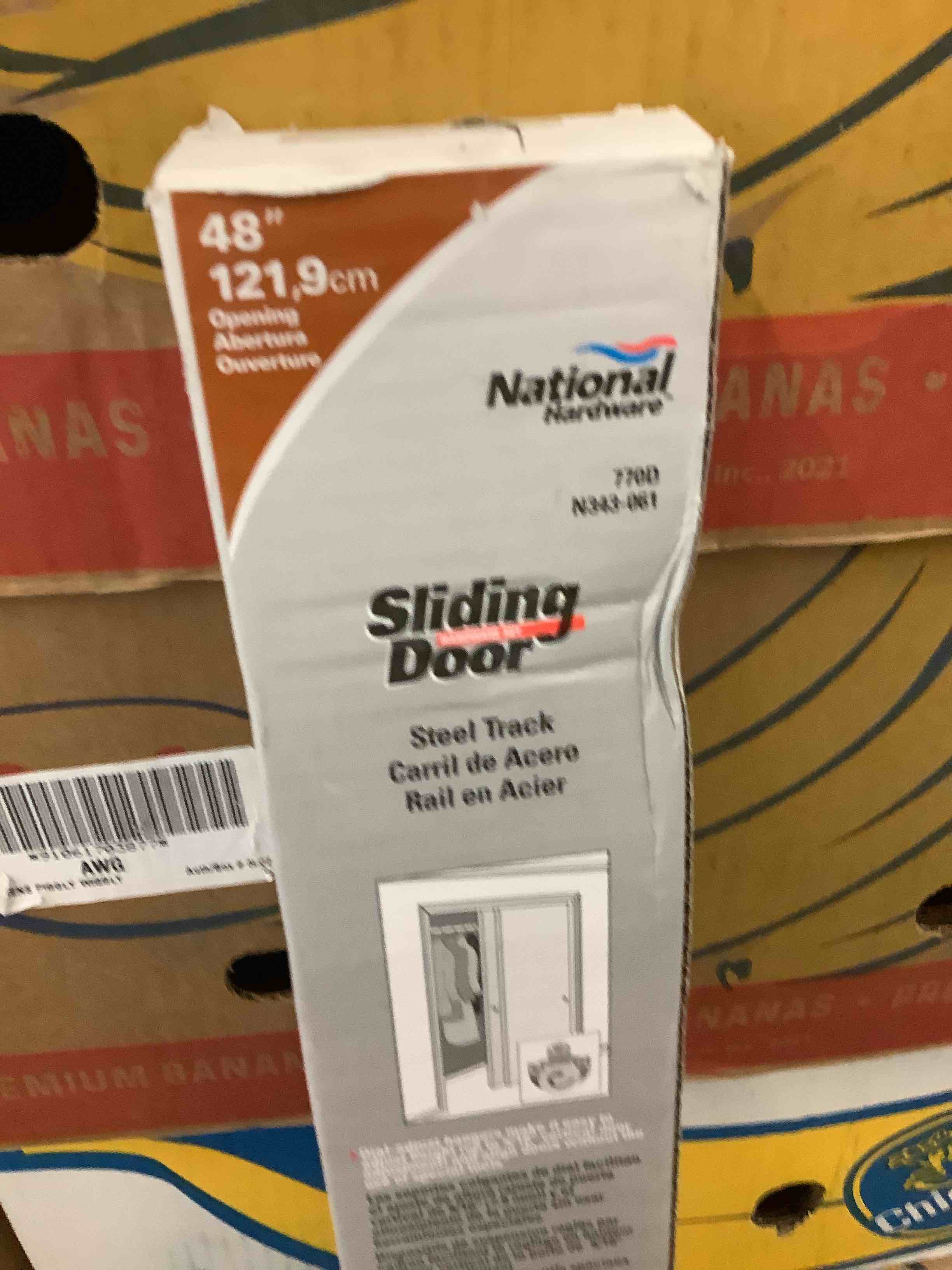 Condition photo showing Good Condition for steel track 