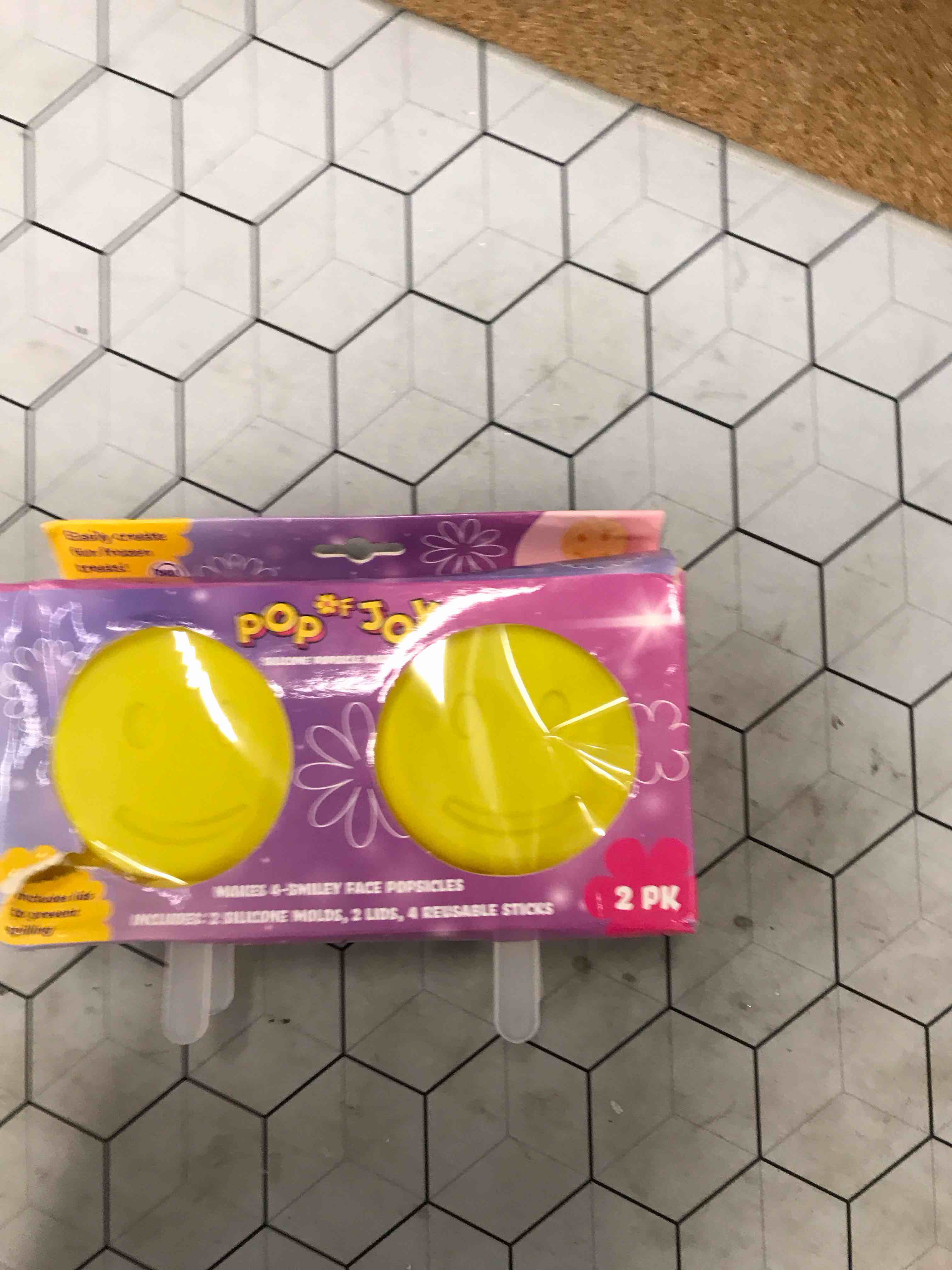 Condition photo showing New/Like New for pop joy