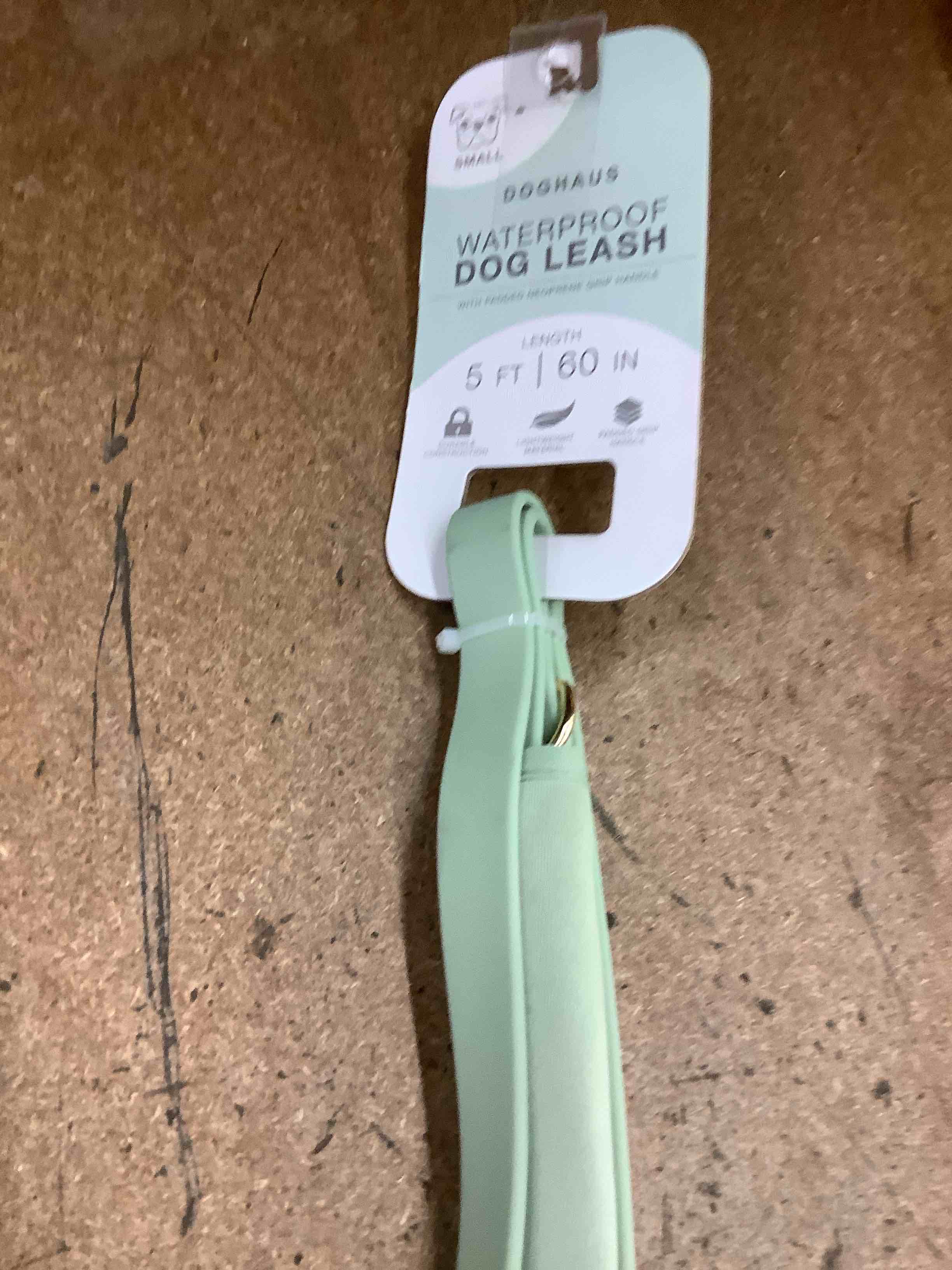 dog leash 