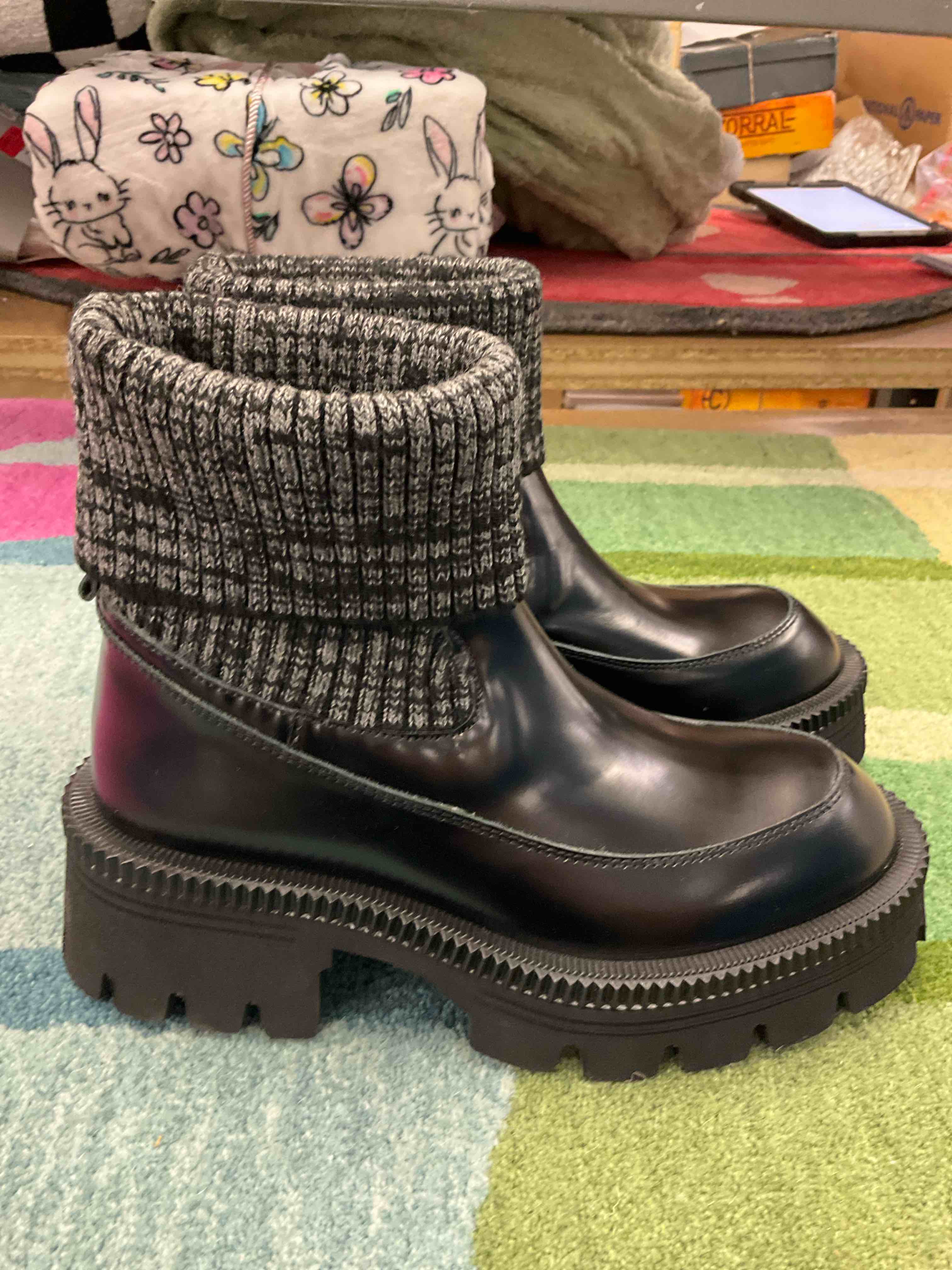 Nila and Nila Ankle Boots 