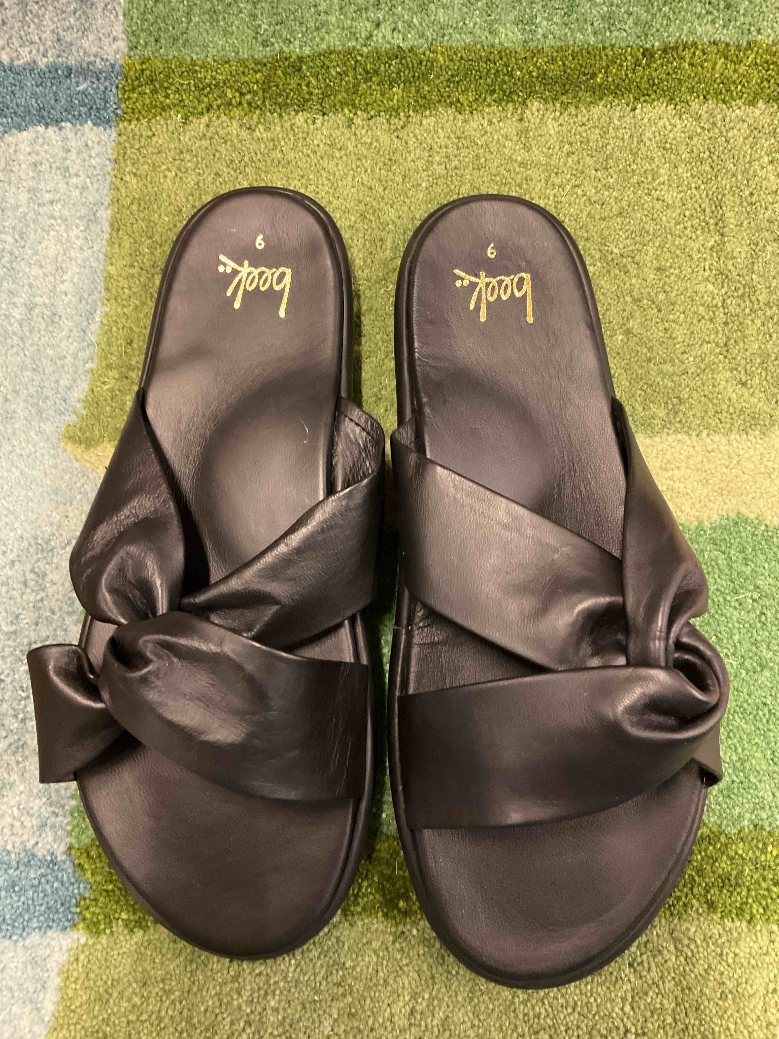 Piculet Leather Sandals 