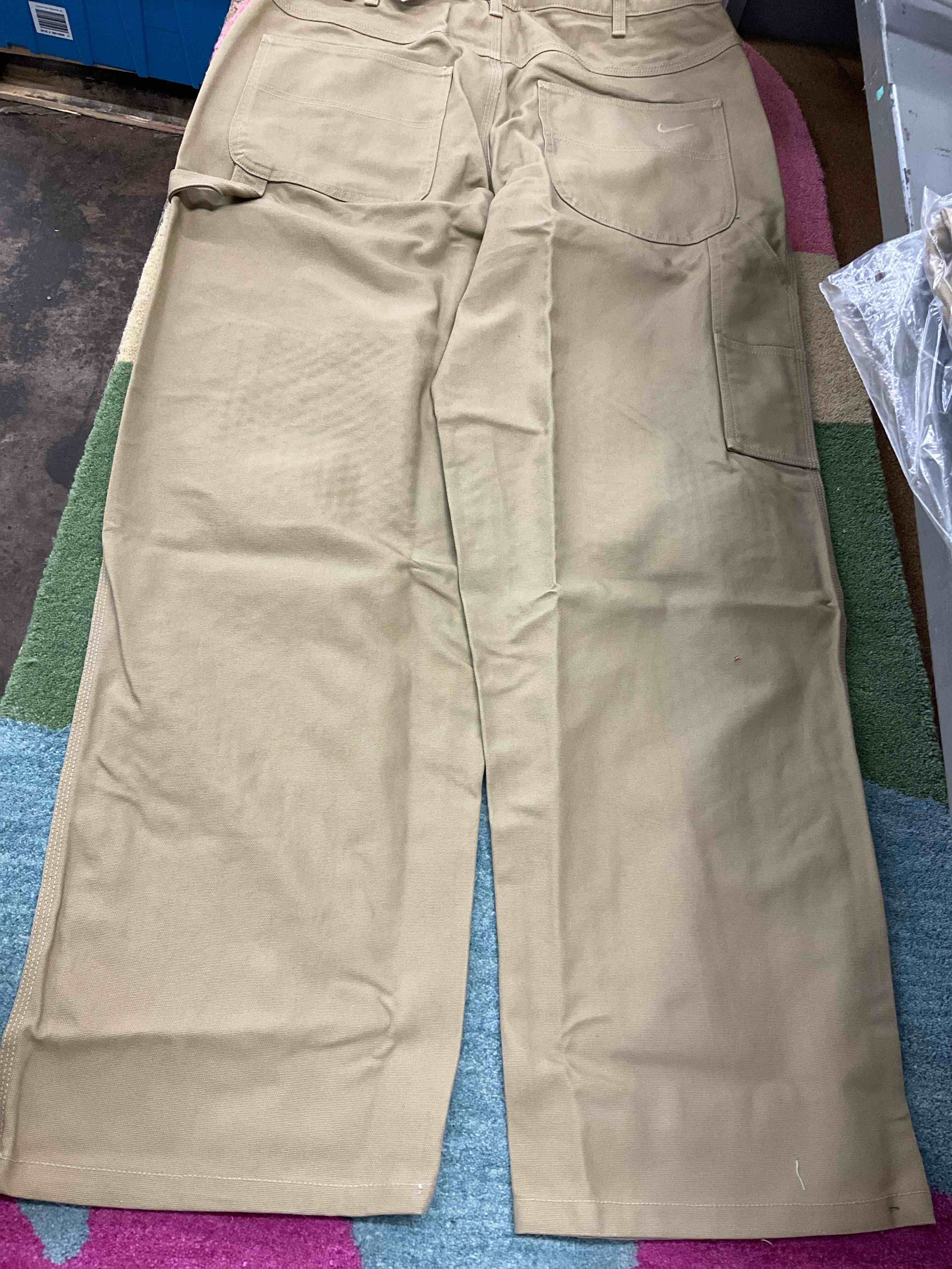 Nike Life Men's Carpenter Pants (HJ8478-297, Parachute Beige/Desert)