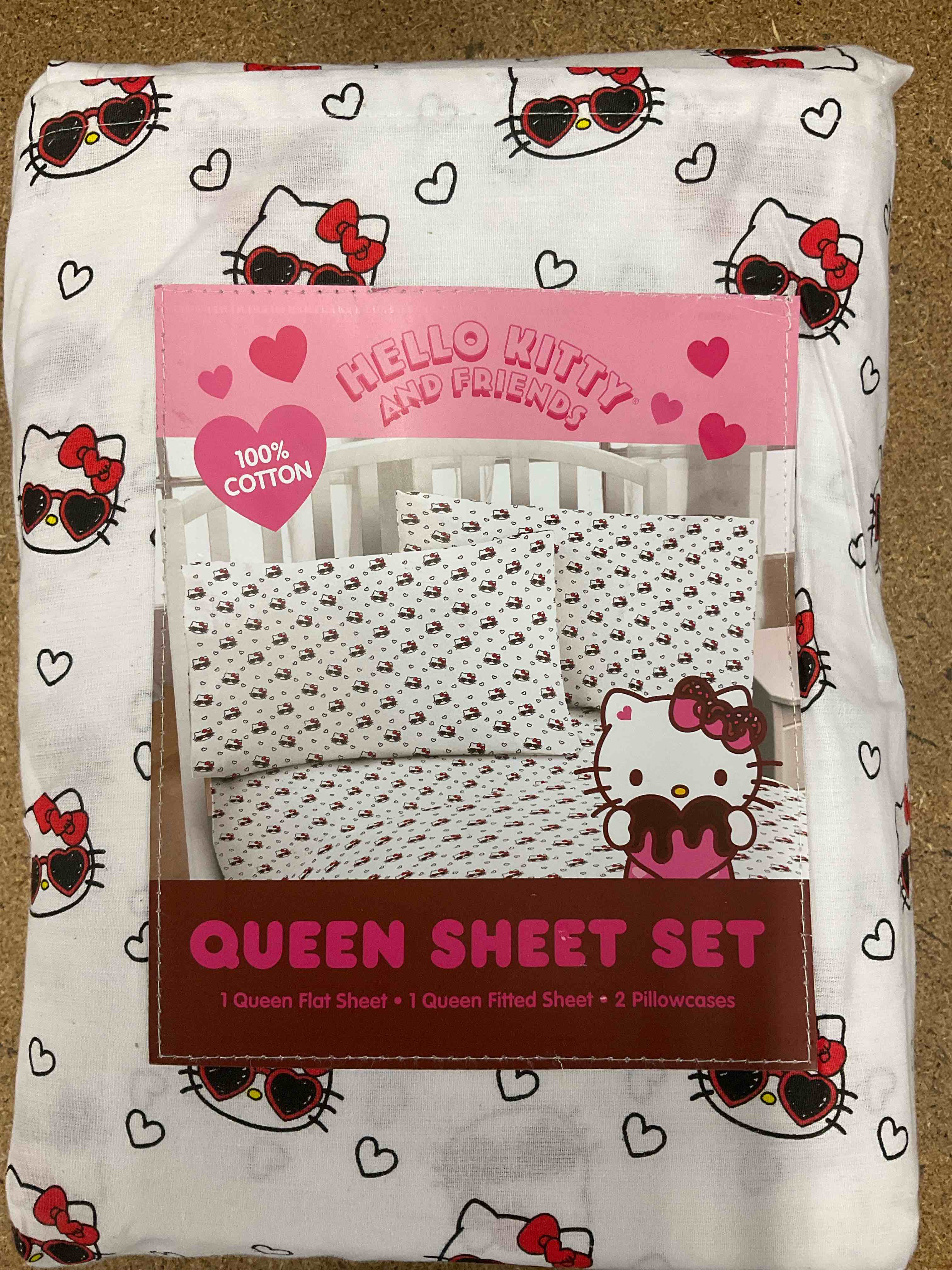 Hello Kitty Sheet Set - Hearts and Shades