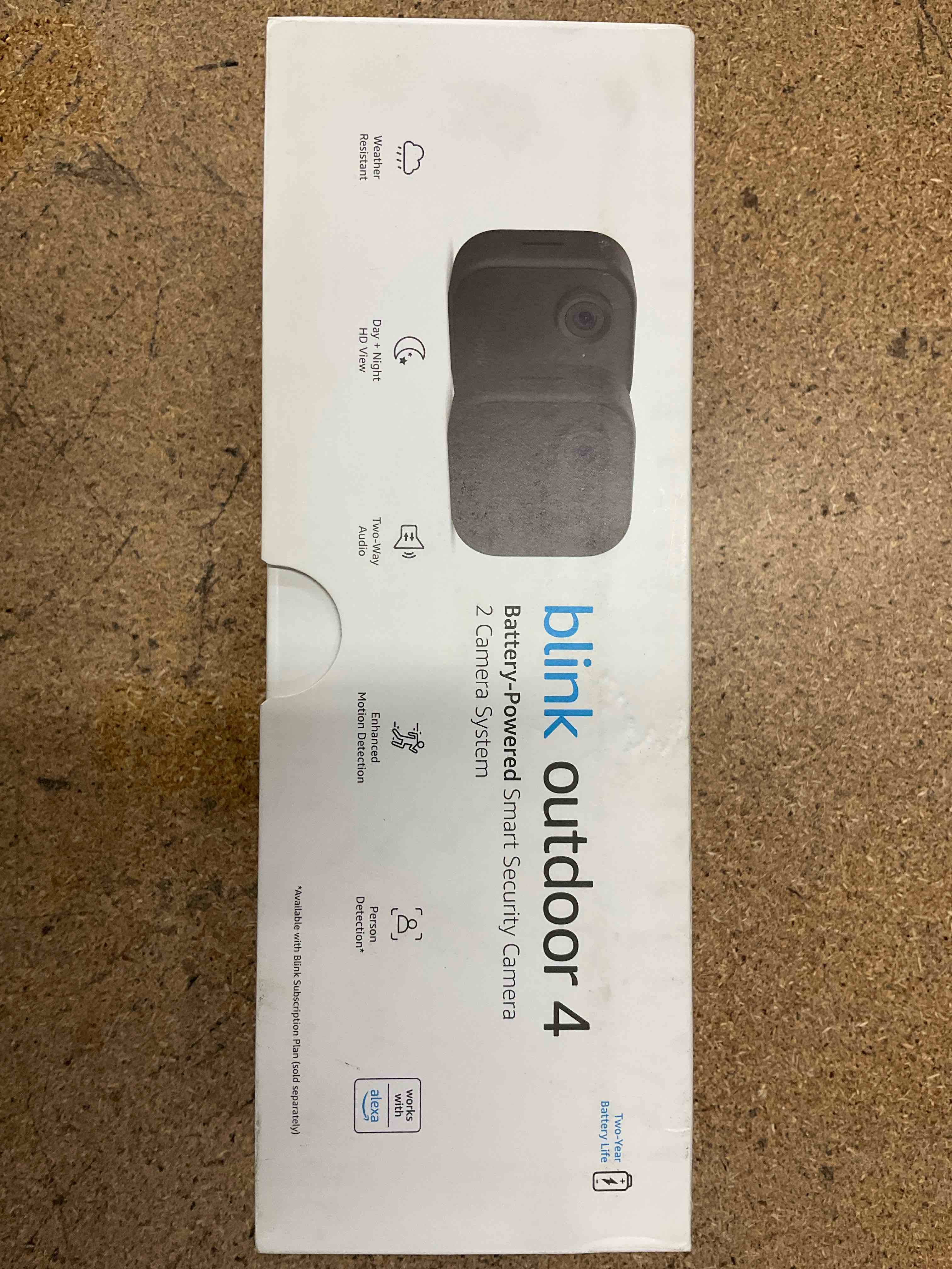 blink - outdoor 4 2-camera wireless 1080p security system with up to two-year battery life - black