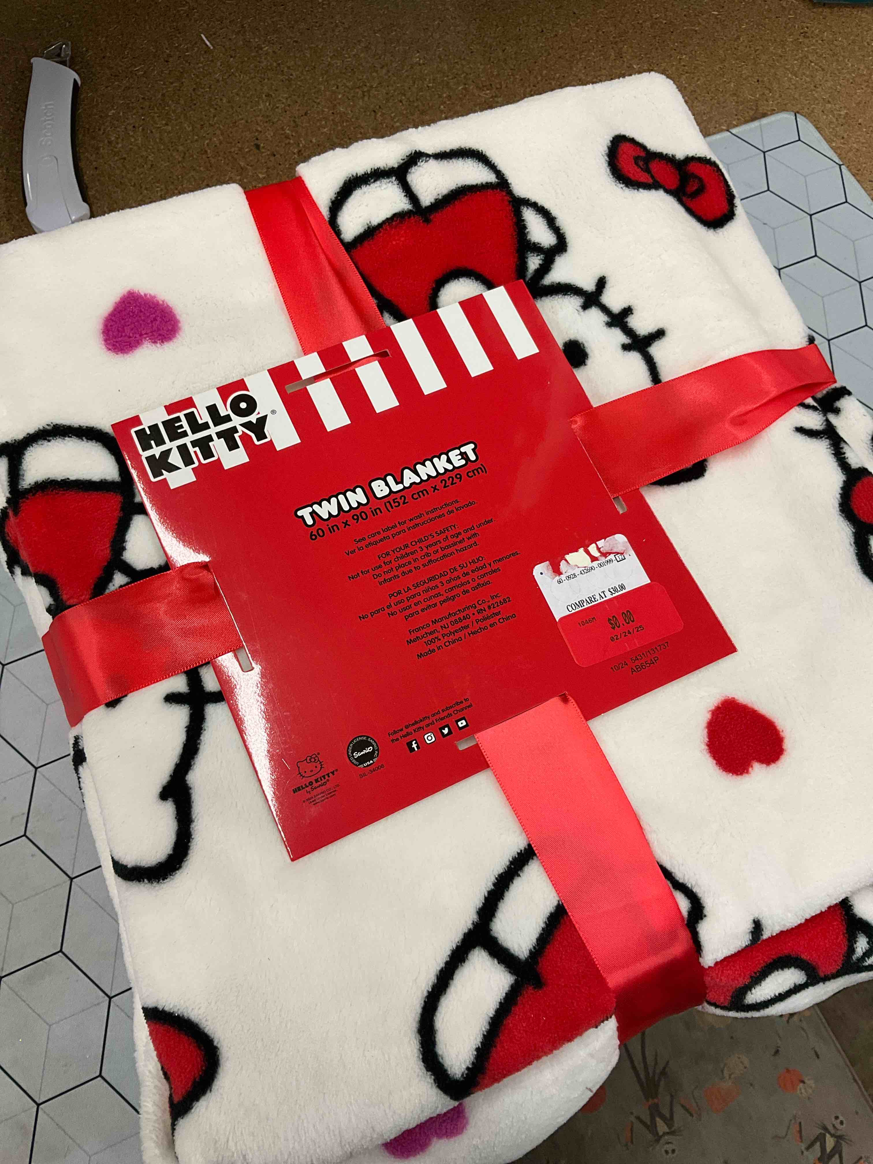 hello Kitty twin blanket 