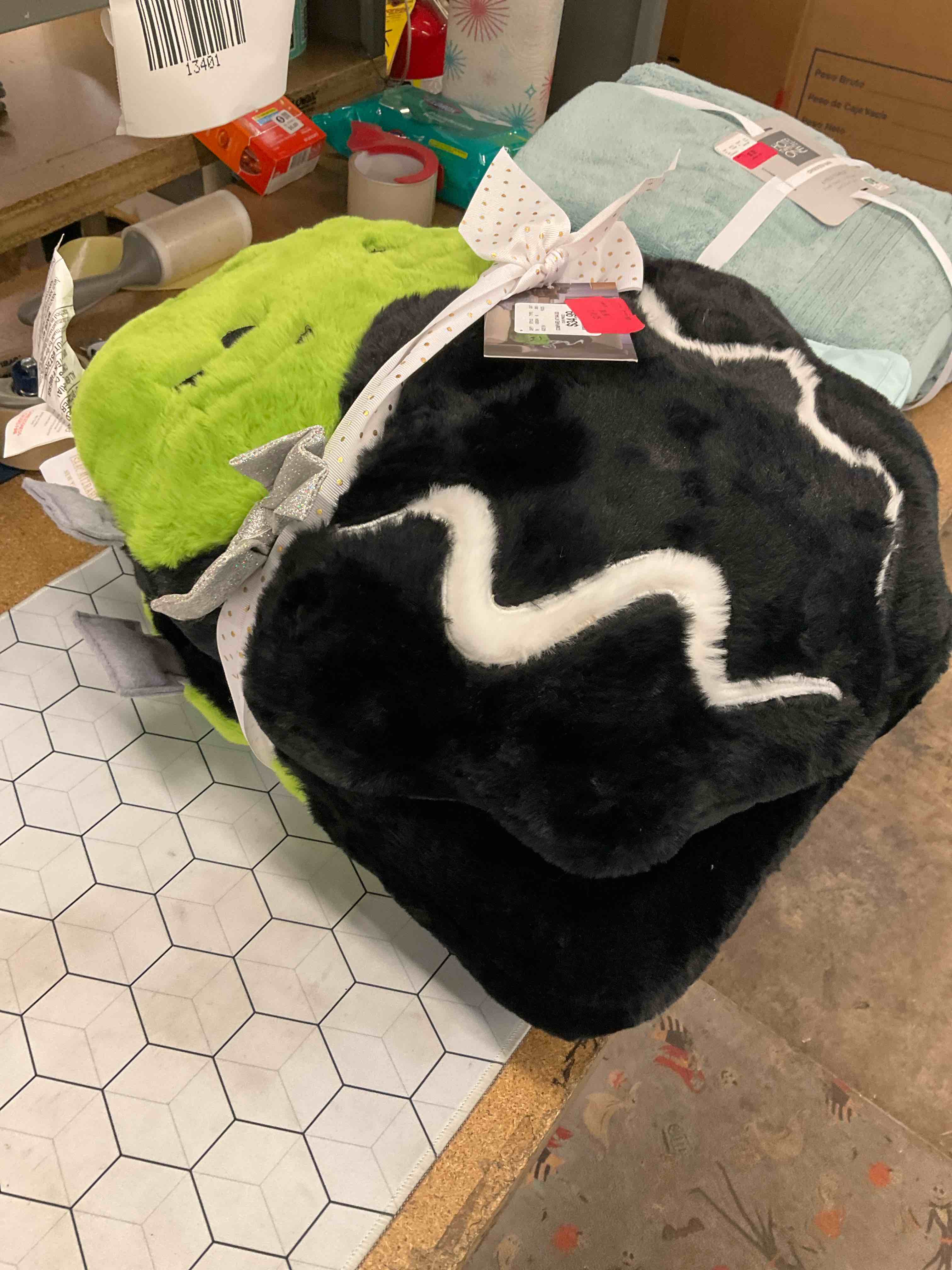 Condition photo showing Good Condition for pillow 