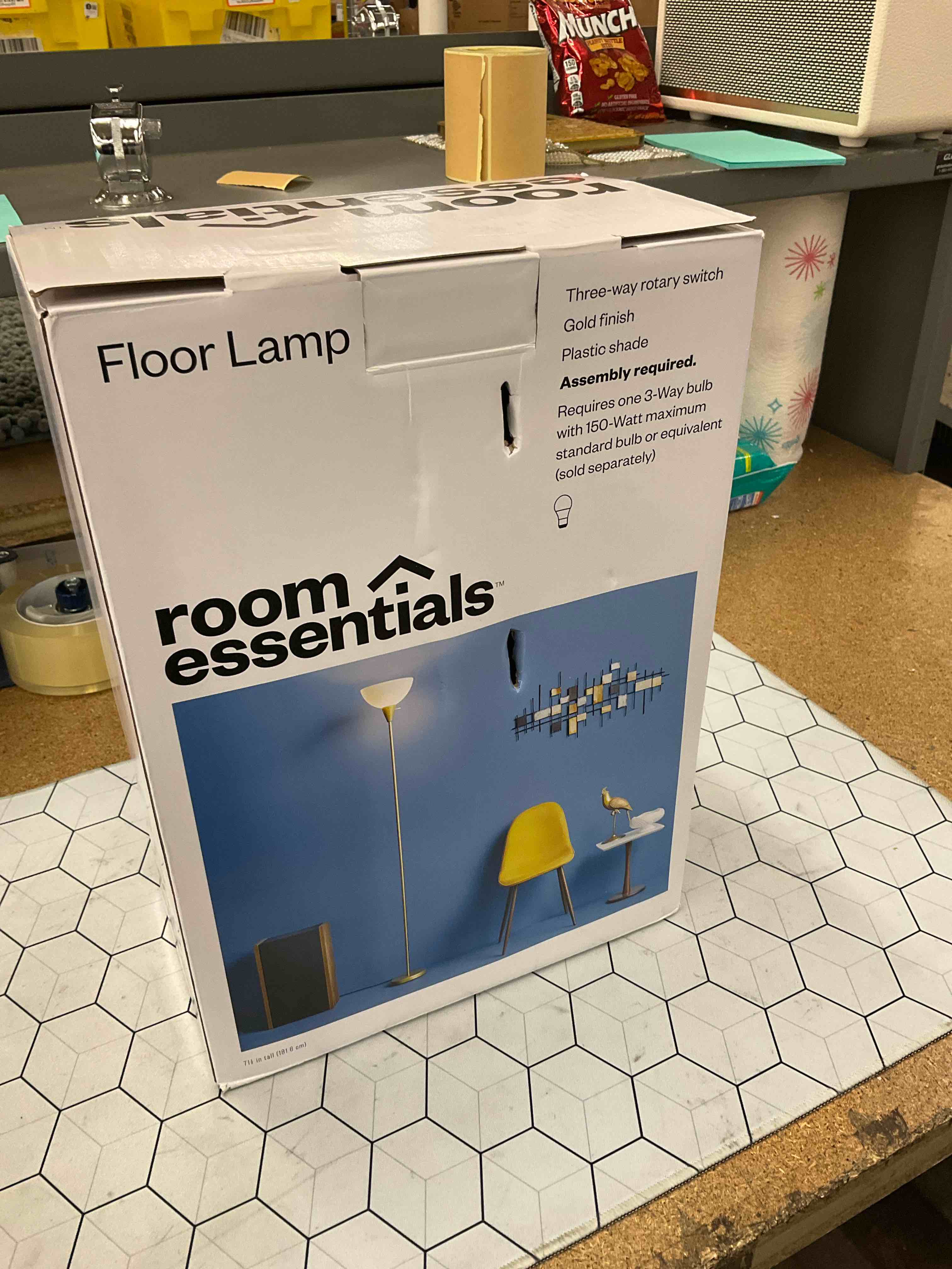 floor lamp 