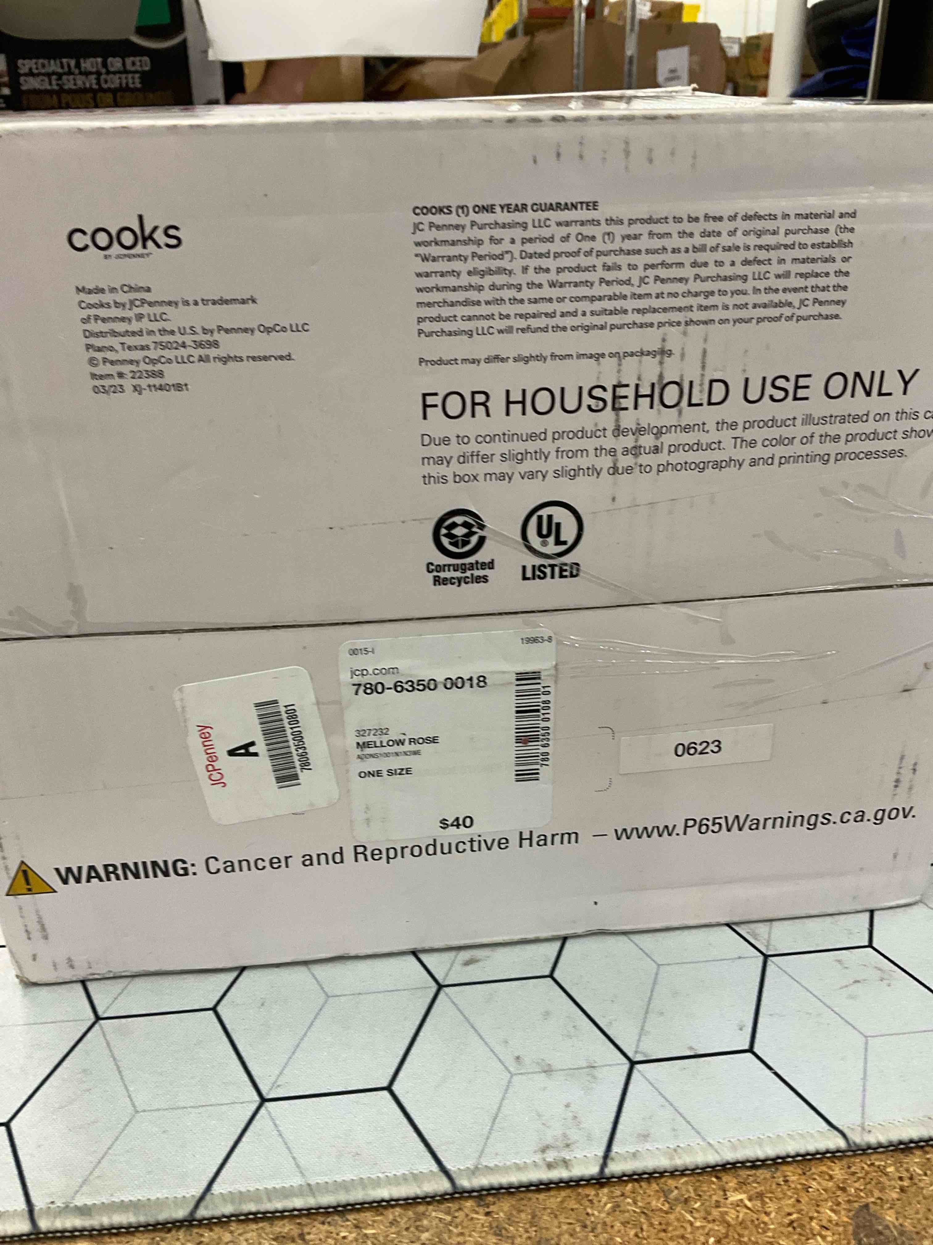 Condition photo showing As Is for power blender 