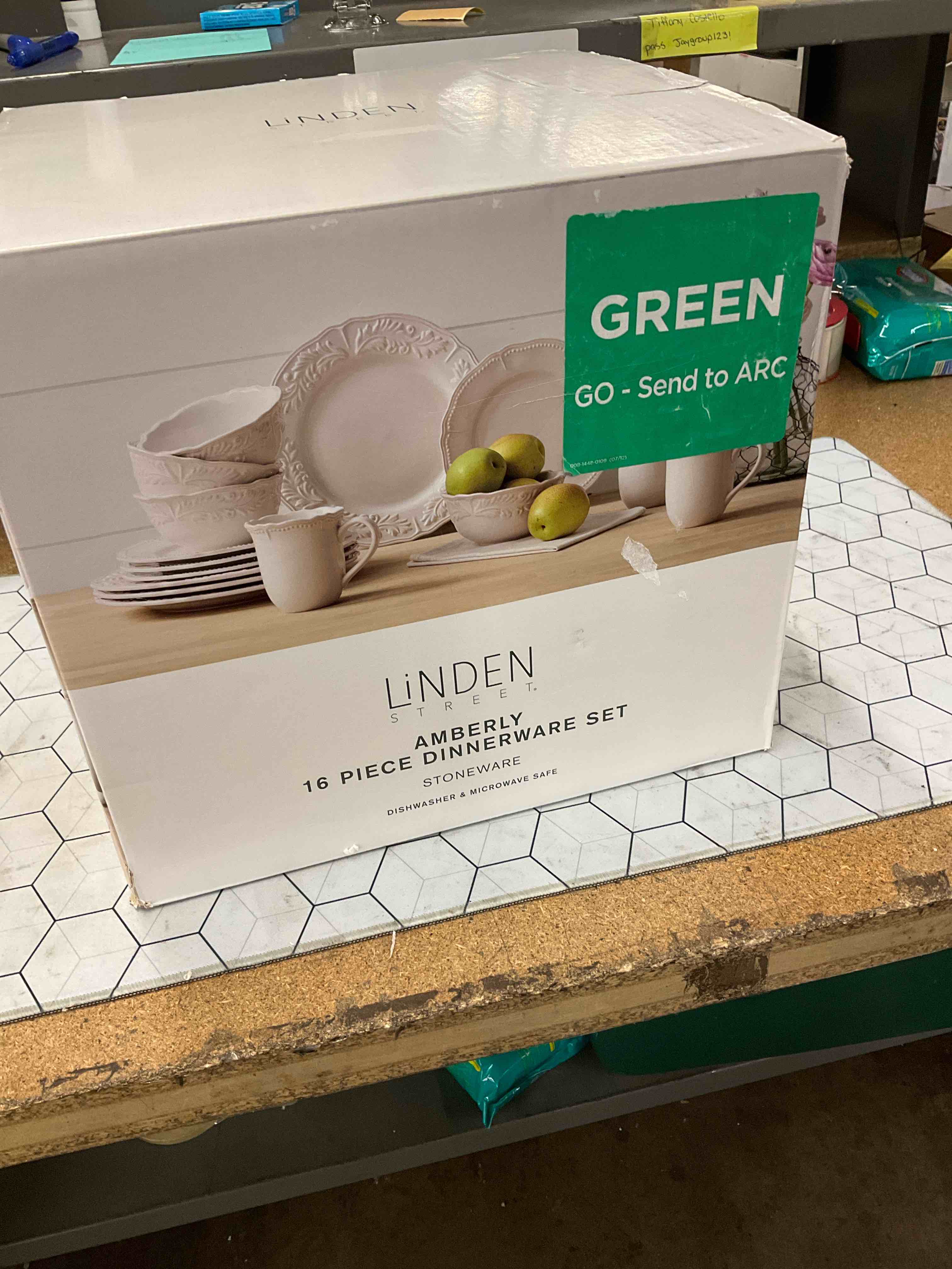 16 piece dinnerware set 