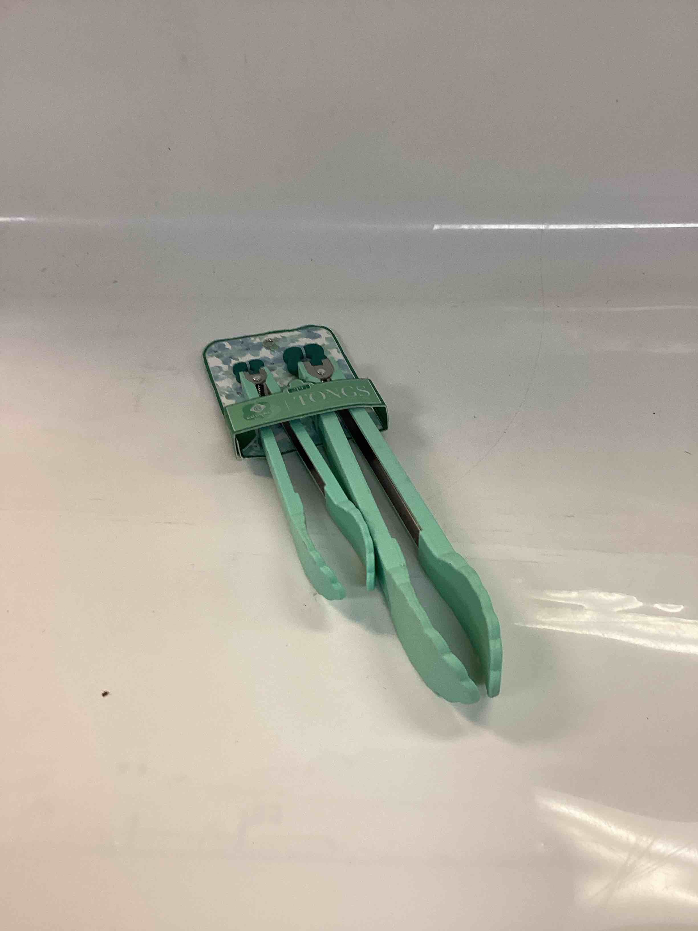 Gourmet Kitchen Light Green Locking Tongs Small and Medium Size