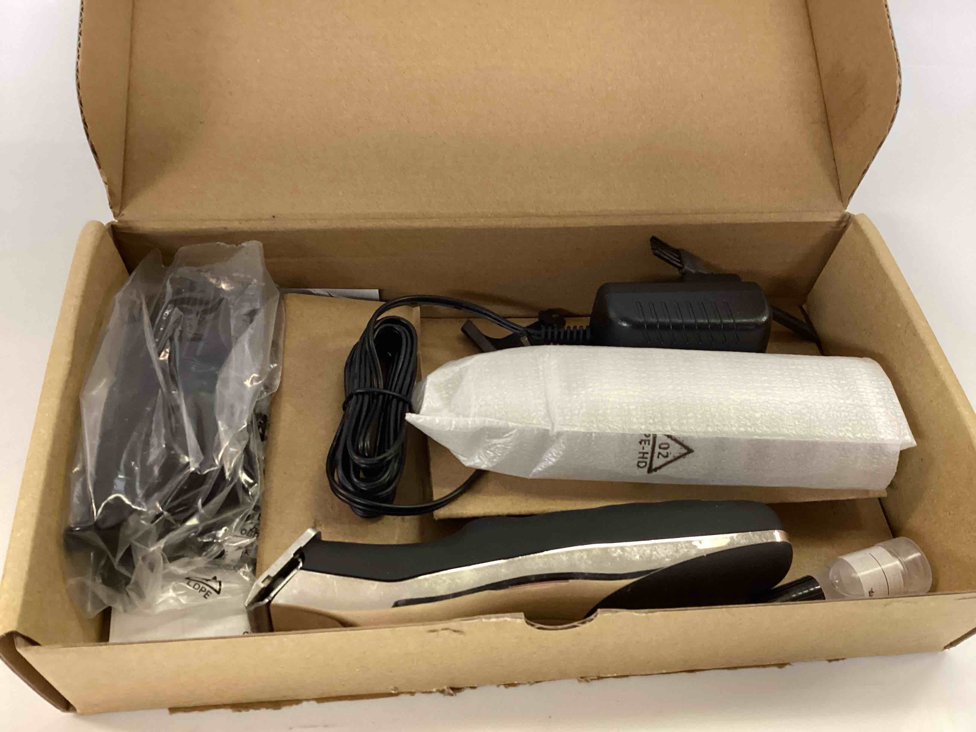 https://s3.amazonaws.com/lotting-images-prod/TheJayGroupLtd/PPE5116538_1780412739614.jpeg
