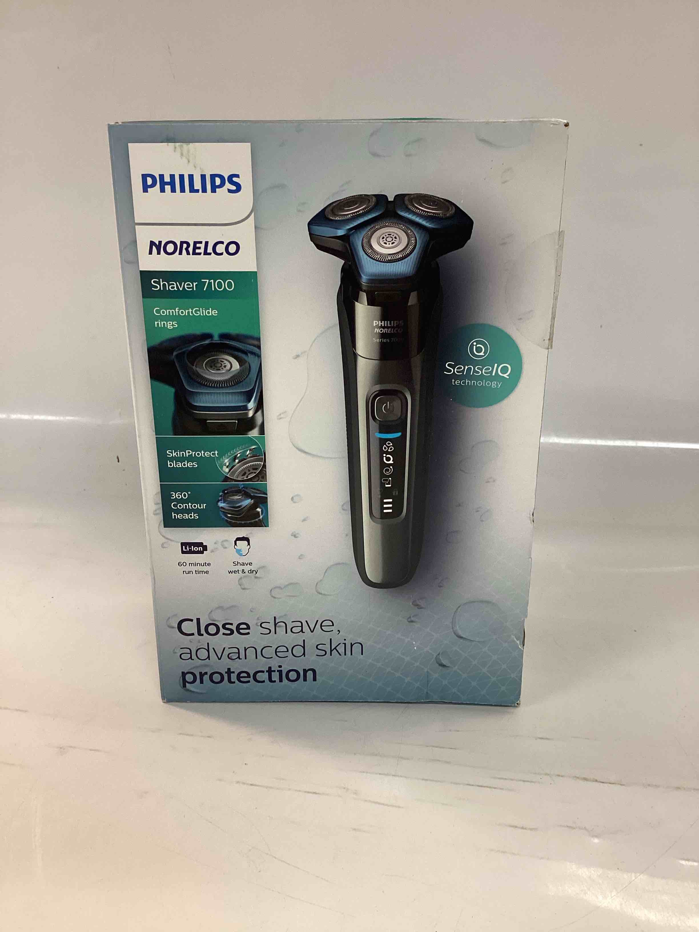 Philips Norelco Shaver 7100