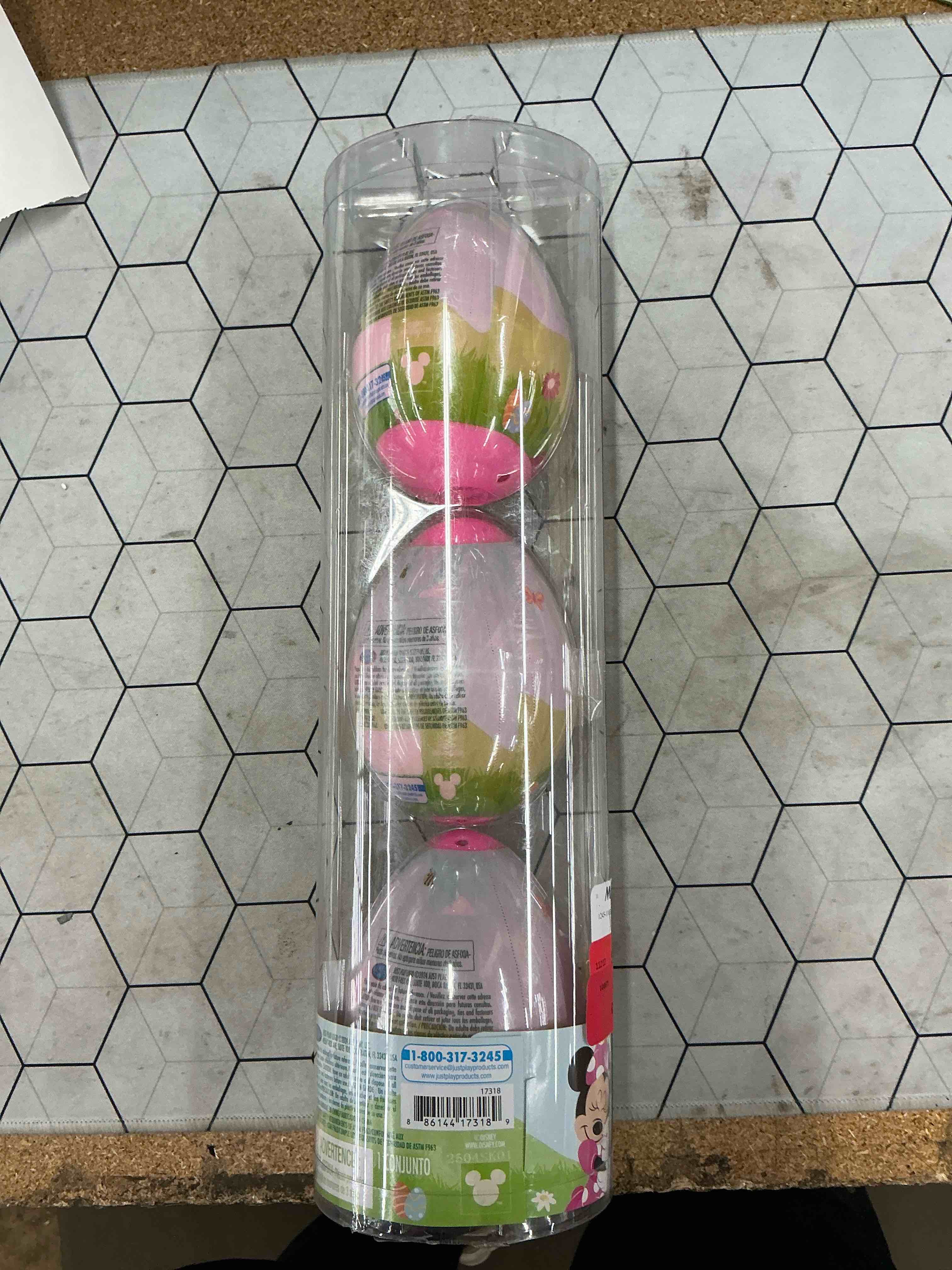 Condition photo showing Good Condition for collectible mini figure 